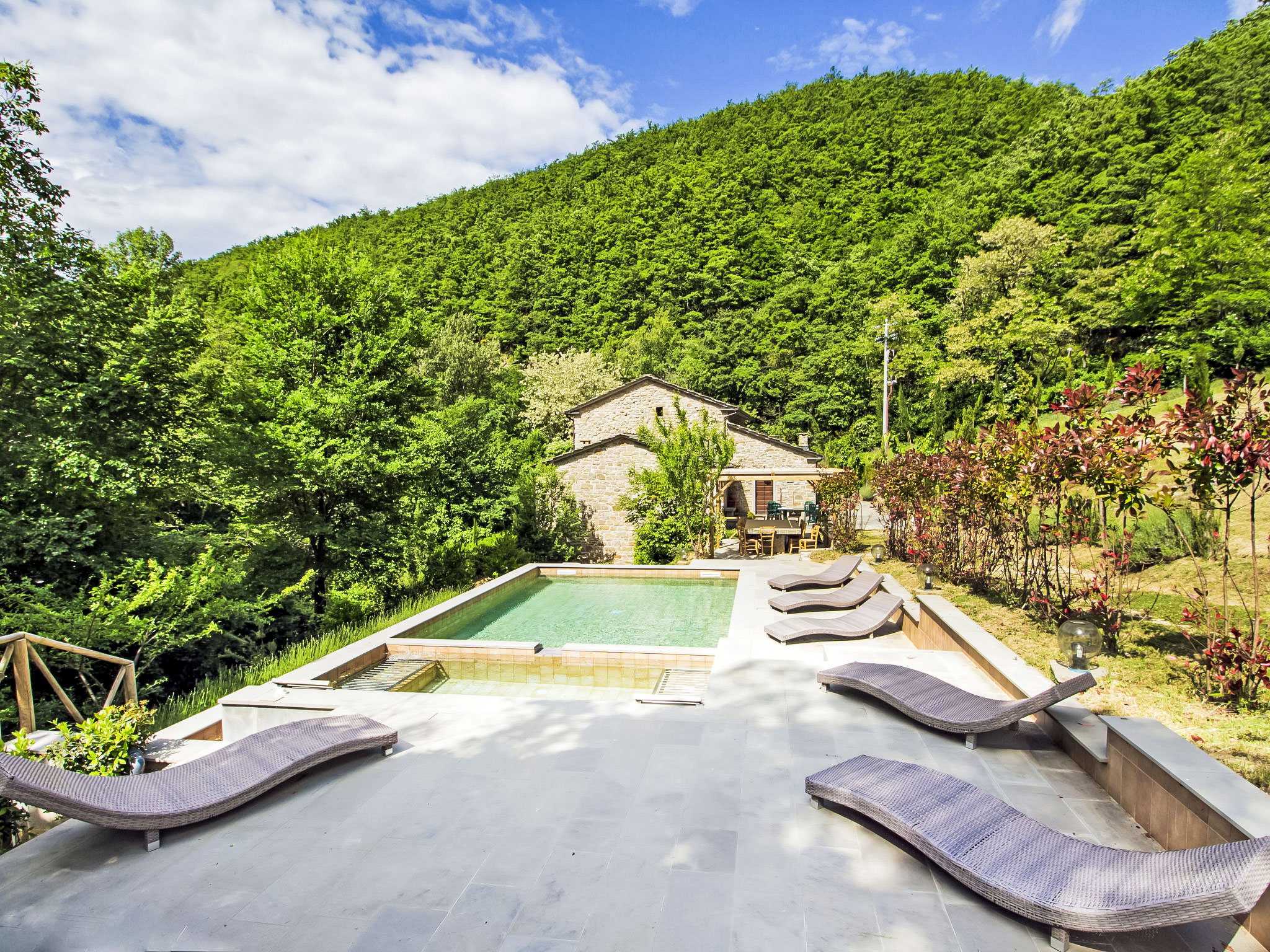 Casa Buitoni Sansepolcro: Historic 4-Bedroom Farmhouse with Private Pool and Spa in the Heart of Tuscany