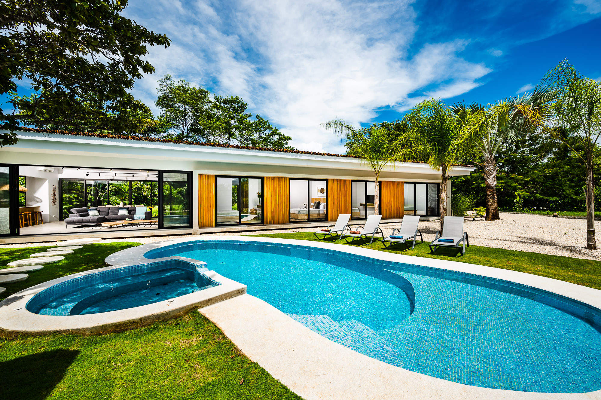 Casa Ceiba Tamarindo: Spacious 4-Bedroom Villa with Pool and Seaview, Costa Rica
