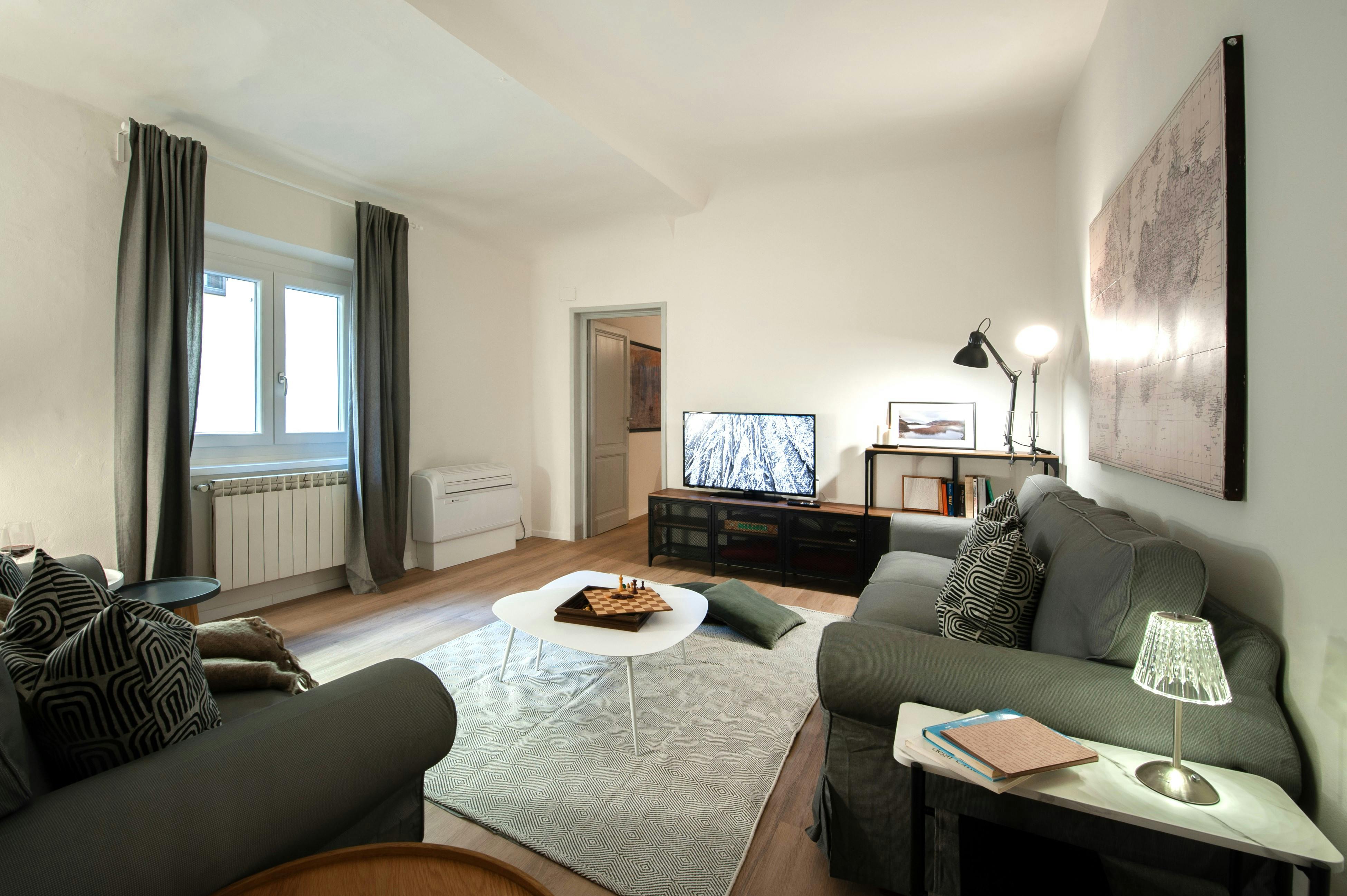 Casa Cencio Santa Croce: Charming 3-Bedroom Apartment Rental with Air-Con in Santa Croce, Florence
