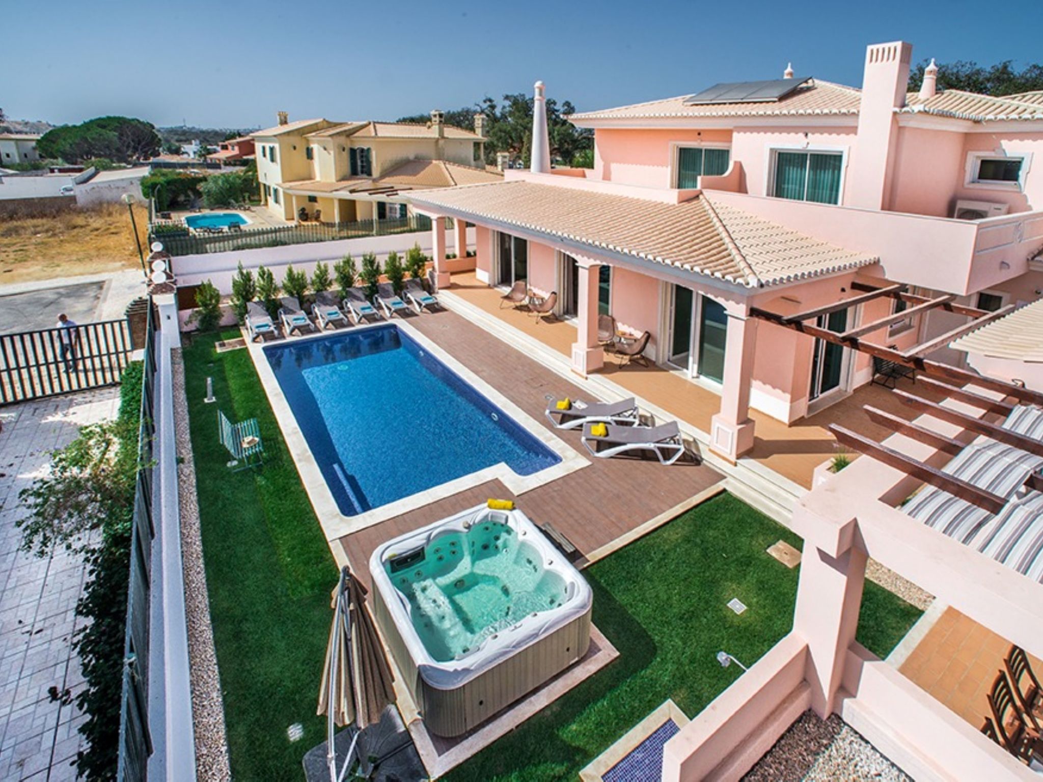 Casa Cerro Albufeira: Spectacular 7-Bedroom Private Pool Villa for 16 Guests with Hot Tub and Modern Amenities