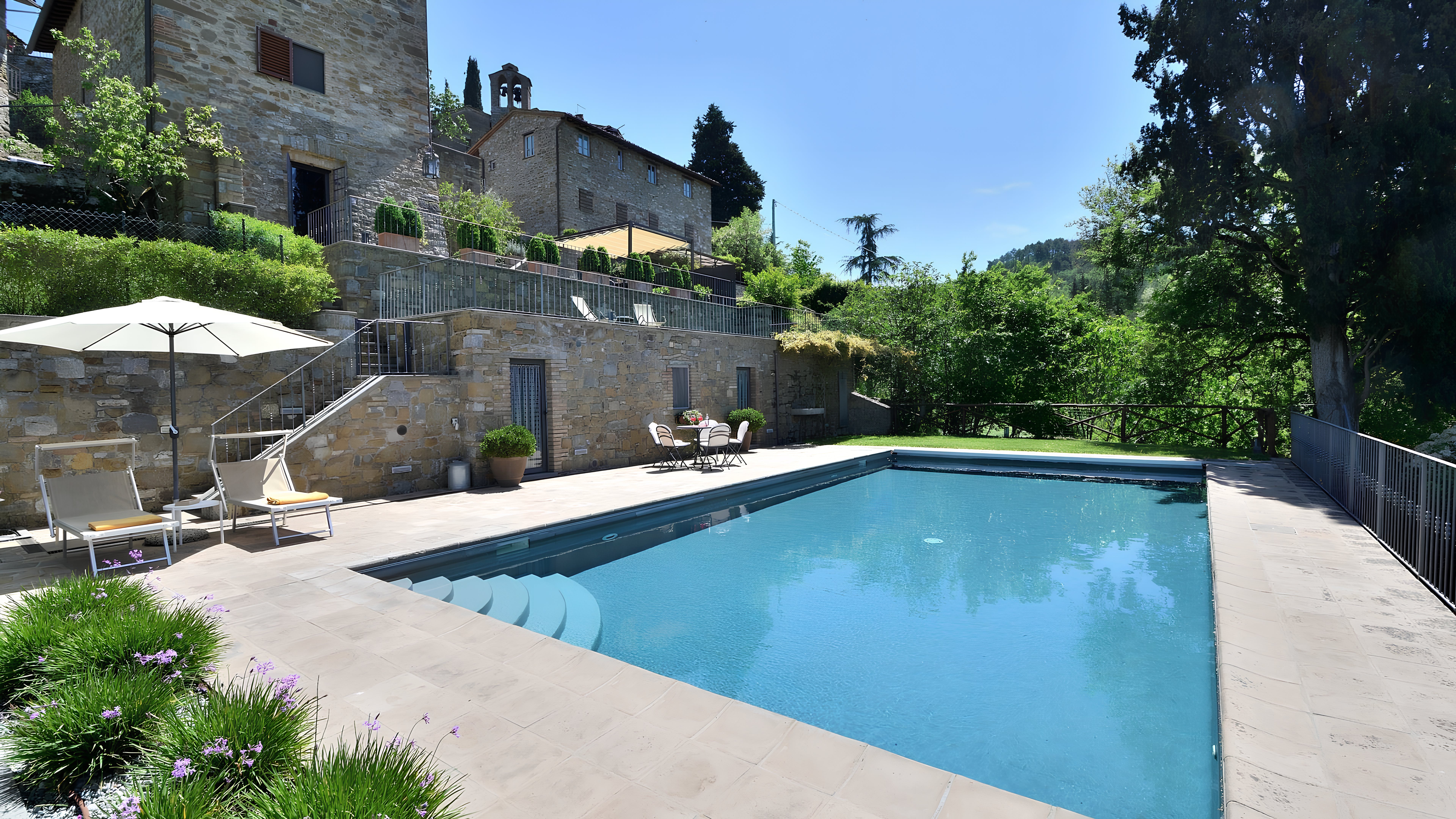Casa Cipresso Gaiole: Luxury 3-Bedroom Apartment with Pool and Countryside Views, Chianti