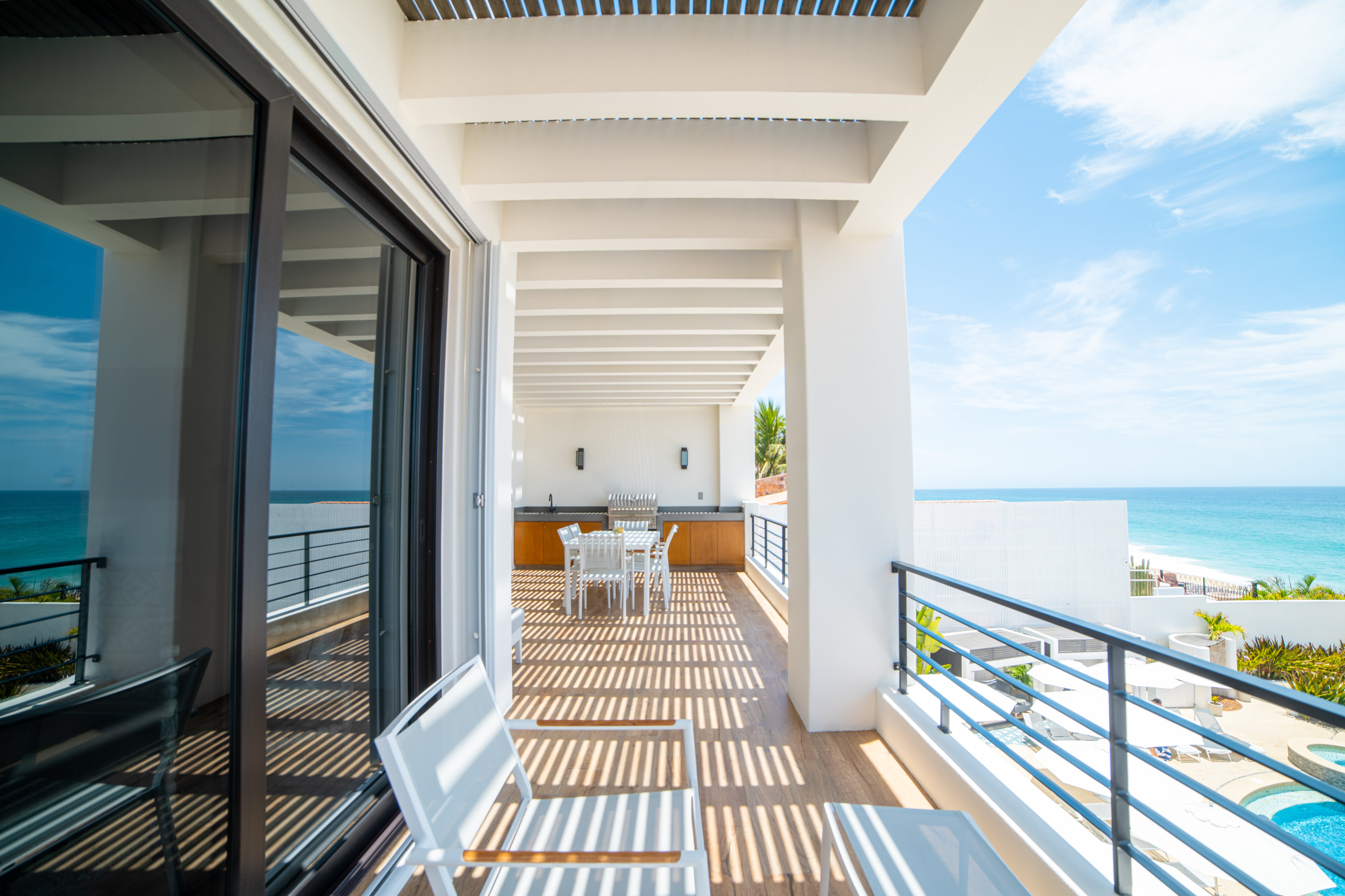 Casa El Arco Cabo: Luxury 3-Bedroom Apartment with Beachfront Views, Cabo San Lucas