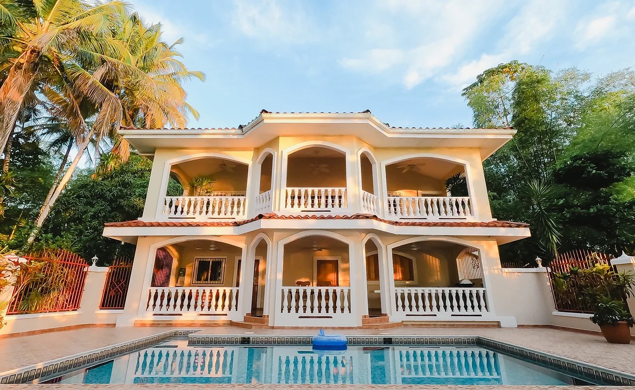 Casa Espavé Panama: Luxury 3-Bedroom Villa with Seaview and Pool, Panama