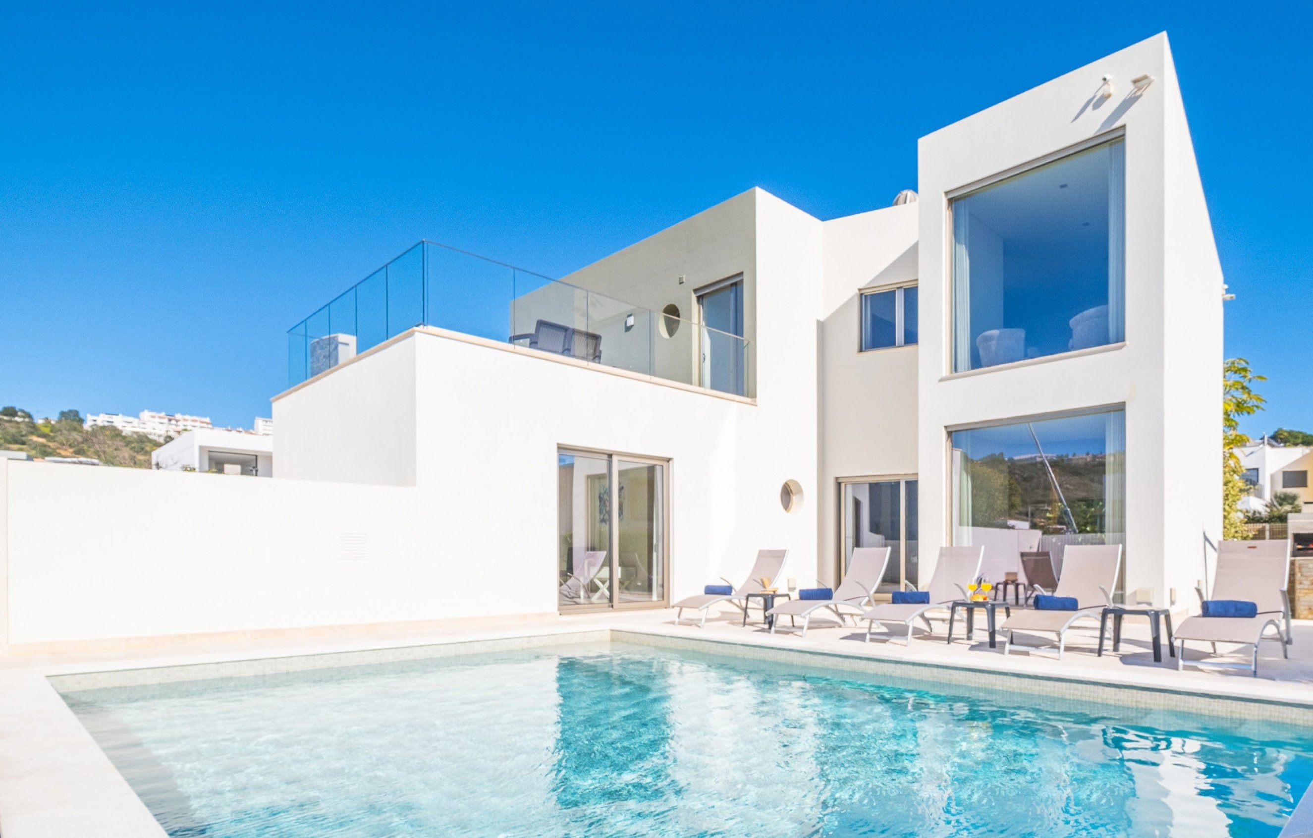 Casa Figueira Albufeira: 4-Bedroom Luxury Apartment with Sea Views and Pool, Albufeira