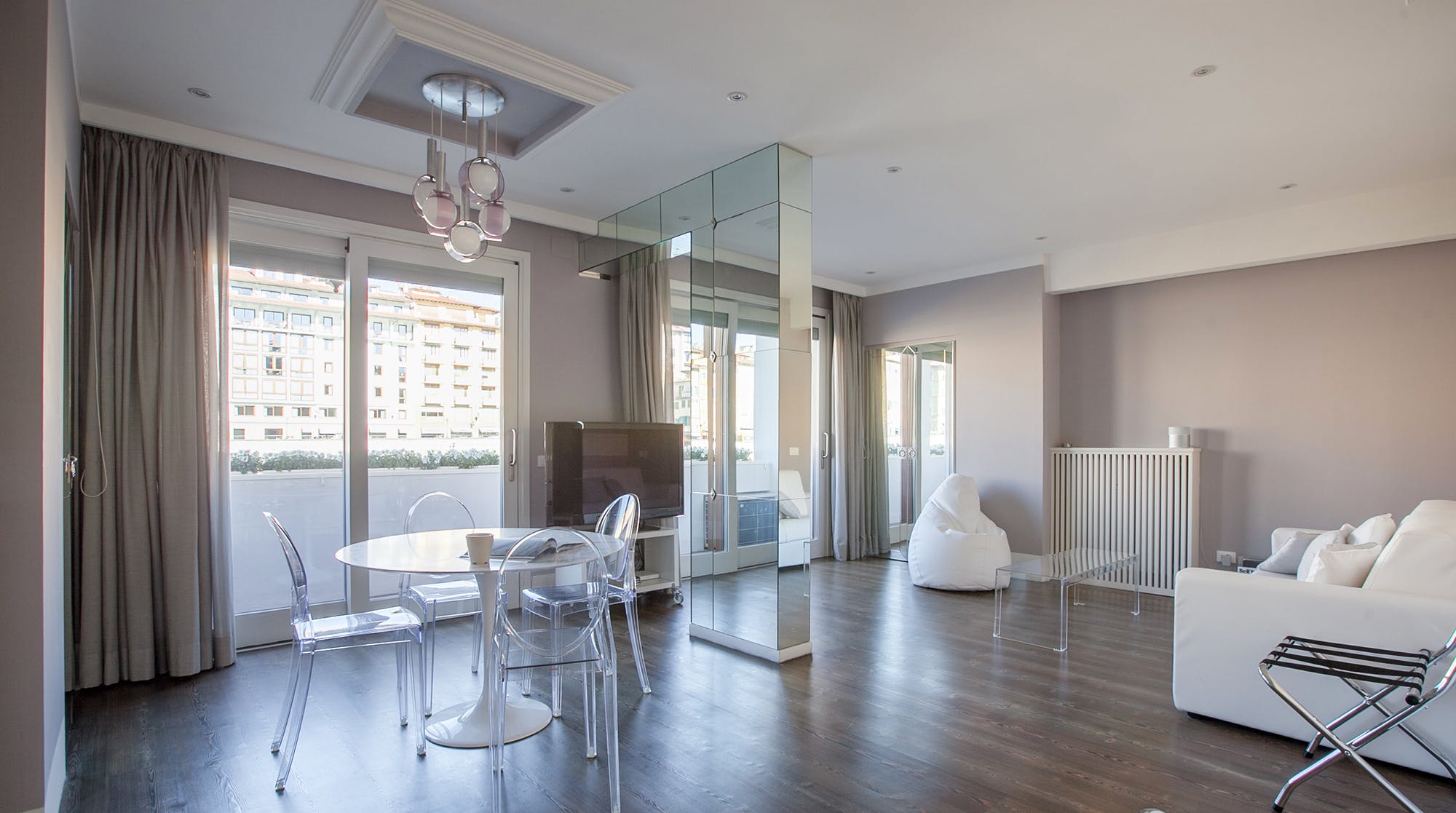 Casa Fiorentina Ponte: Luxury 1-Bedroom Apartment with Ponte Vecchio Views, Florence