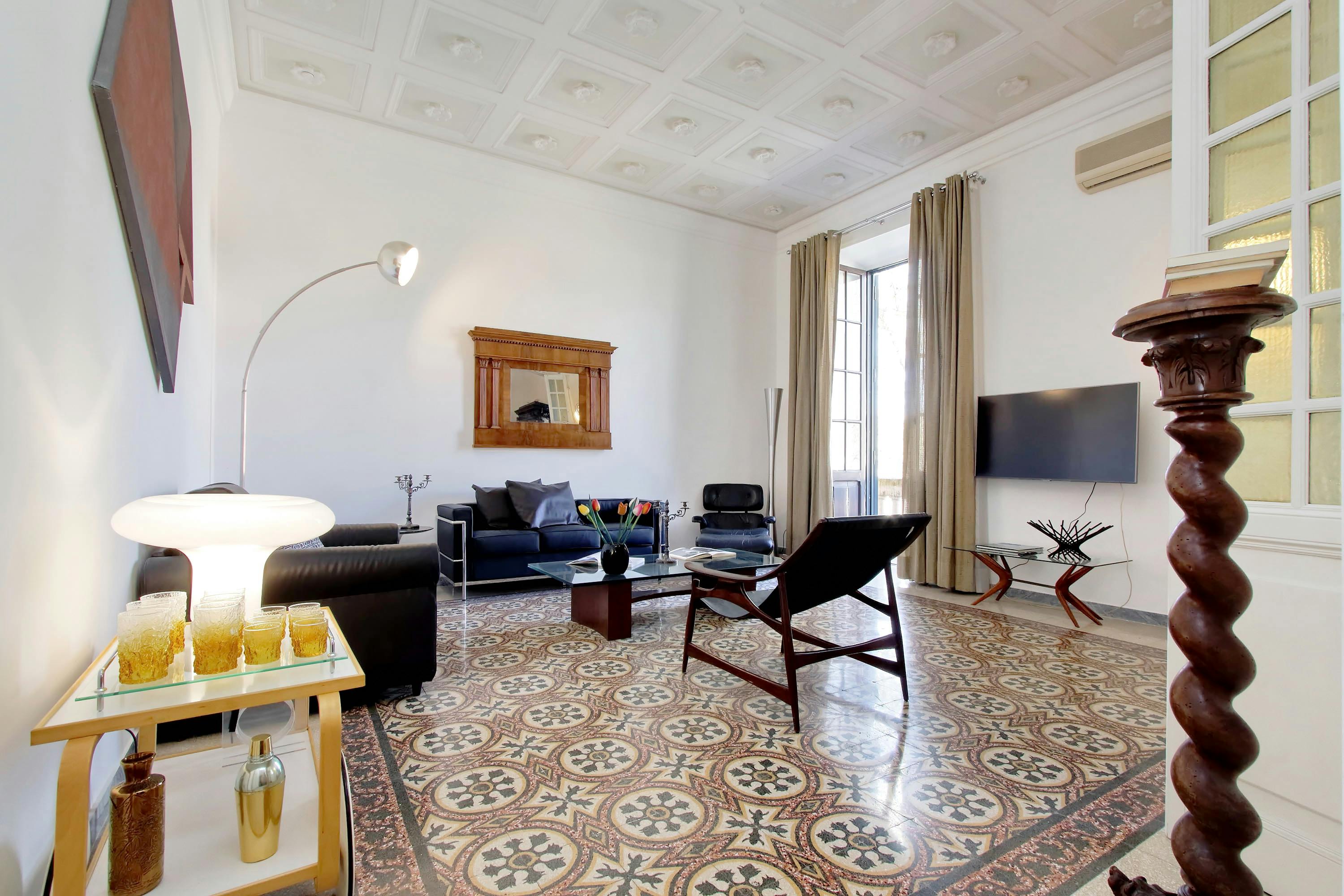 Casa Ghetto Rome: Sophisticated 3-Bedroom Townhouse with Air-Con, The Jewish Quarter