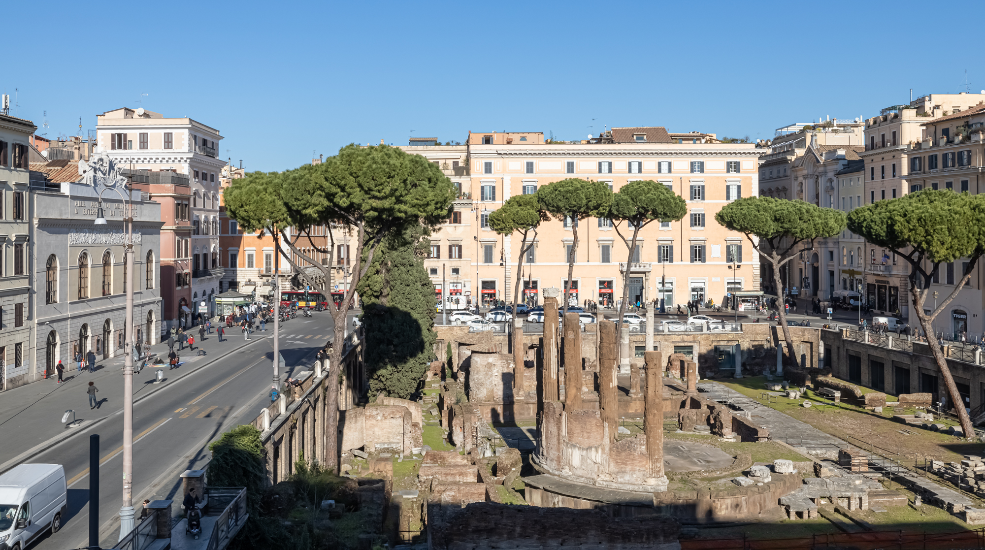 Casa Giudecca Rome: Spacious 4-Bedroom Family Apartment, The Jewish Quarter, Rome