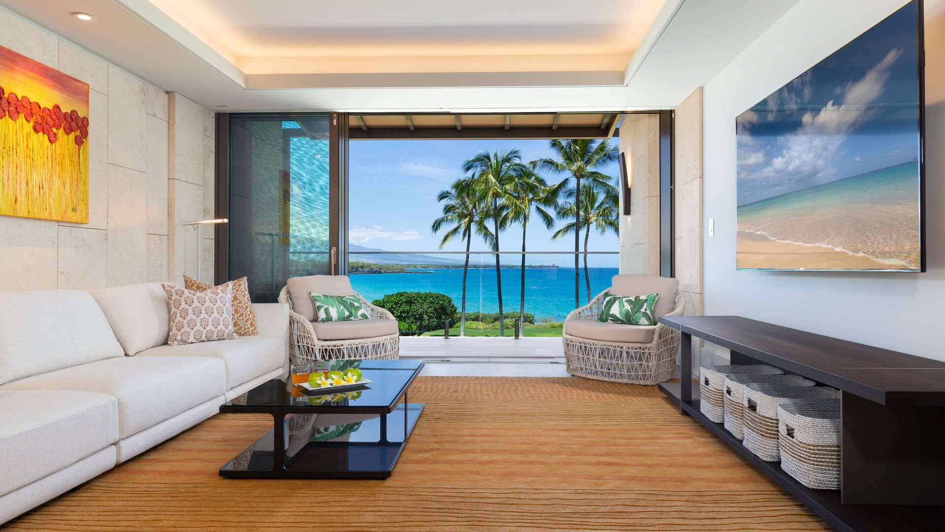 Casa Kukui Kailua: Luxury 2-Bedroom Cottage with Beachfront Pool Views, Hawaii