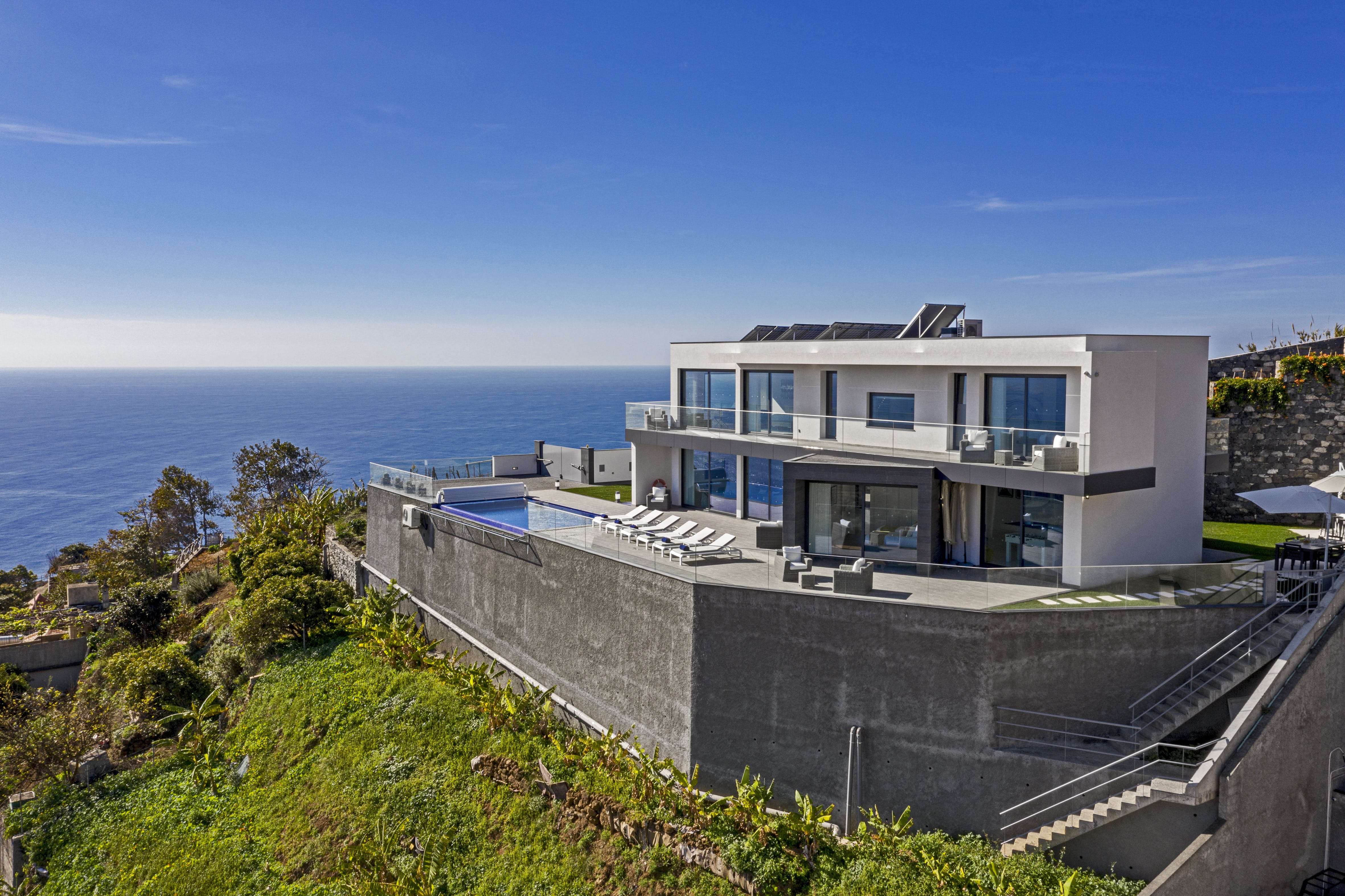 Casa Laurisilva Ponta do Sol: Luxury 3-Bedroom Apartment with Infinity Pool, Ponta do Sol