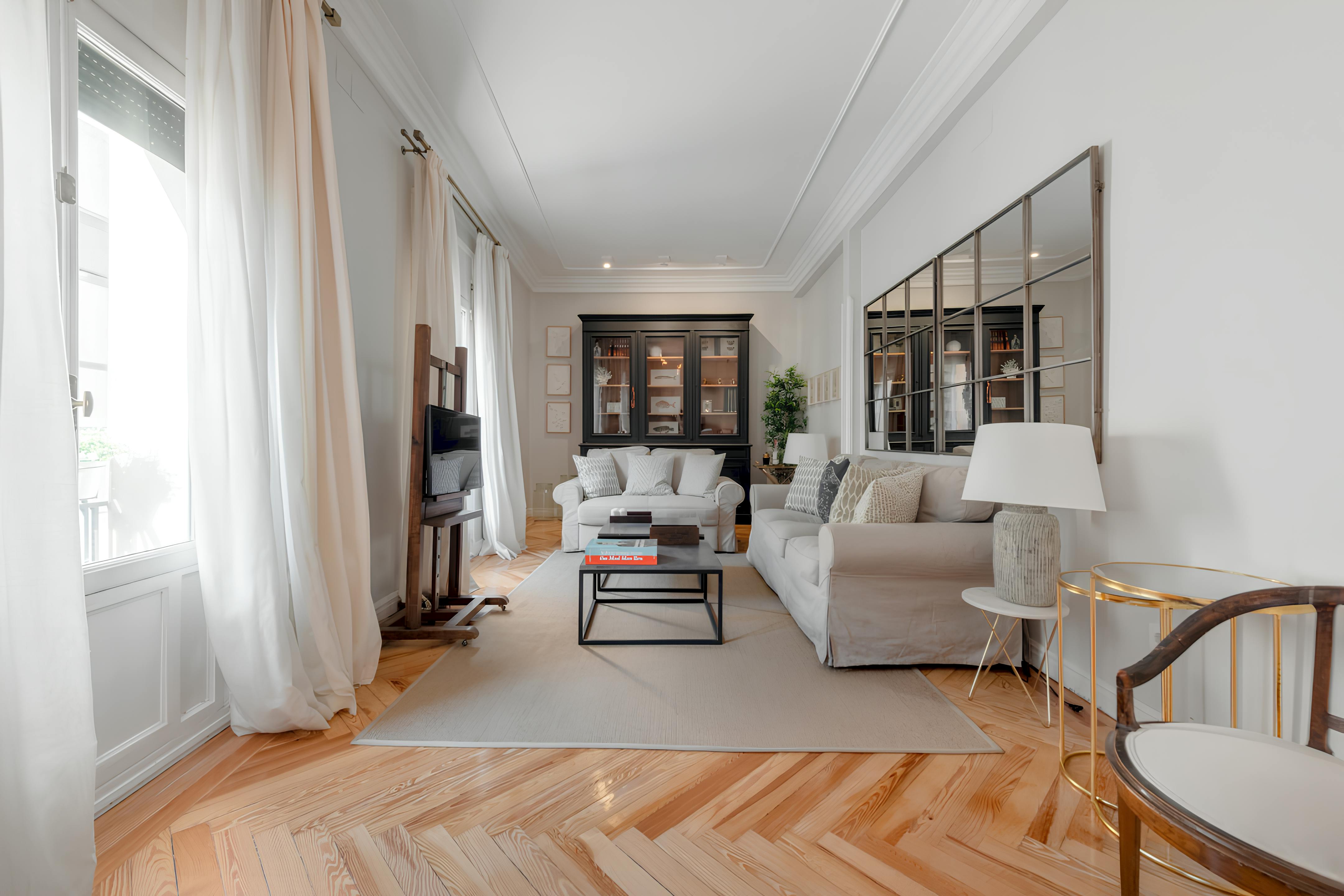 Casa Lavapiés Chueca Chueca: Charming 2-Bedroom Apartment Rental with Air-Con in Chueca Madrid