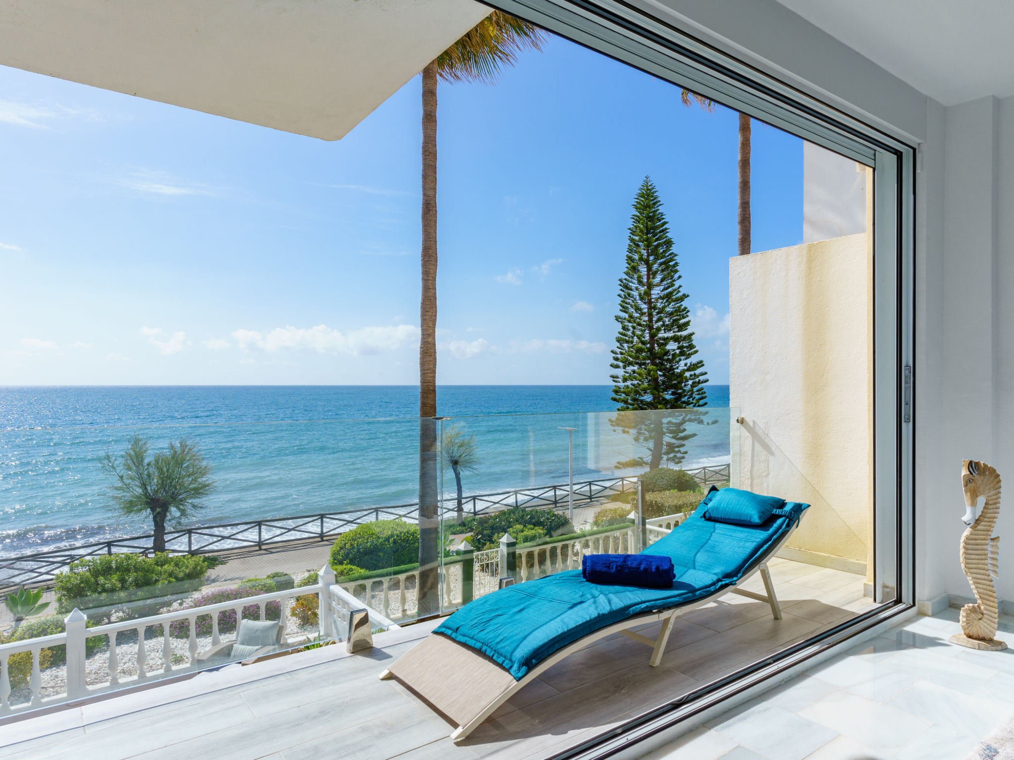 Casa Levante Estepona: Stunning 2-Bedroom Beachfront Apartment with Sea and Mountain Views on Costa del Sol