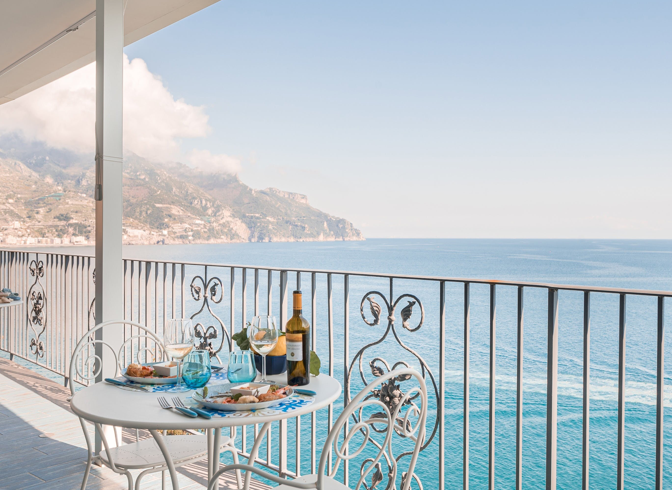 Casa Limoncello Amalfi: Elegant 3-Bedroom Villa with Hot Tub and Sea Views, Amalfi Coast