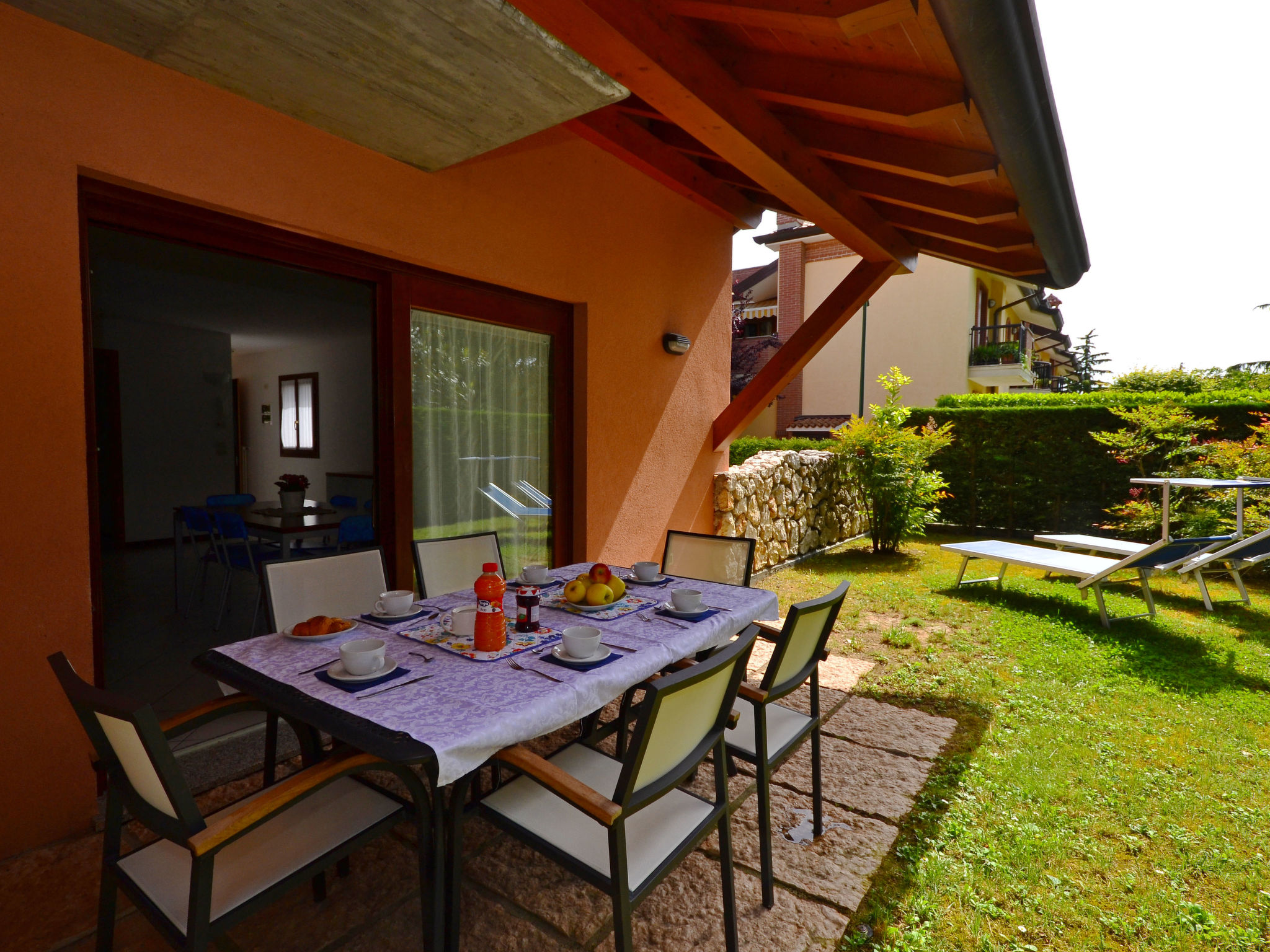 Casa Marano Sabbiadoro: Luxury 3-Bedroom Terraced Villa with Shared Pool near Adriatic Coast Italy