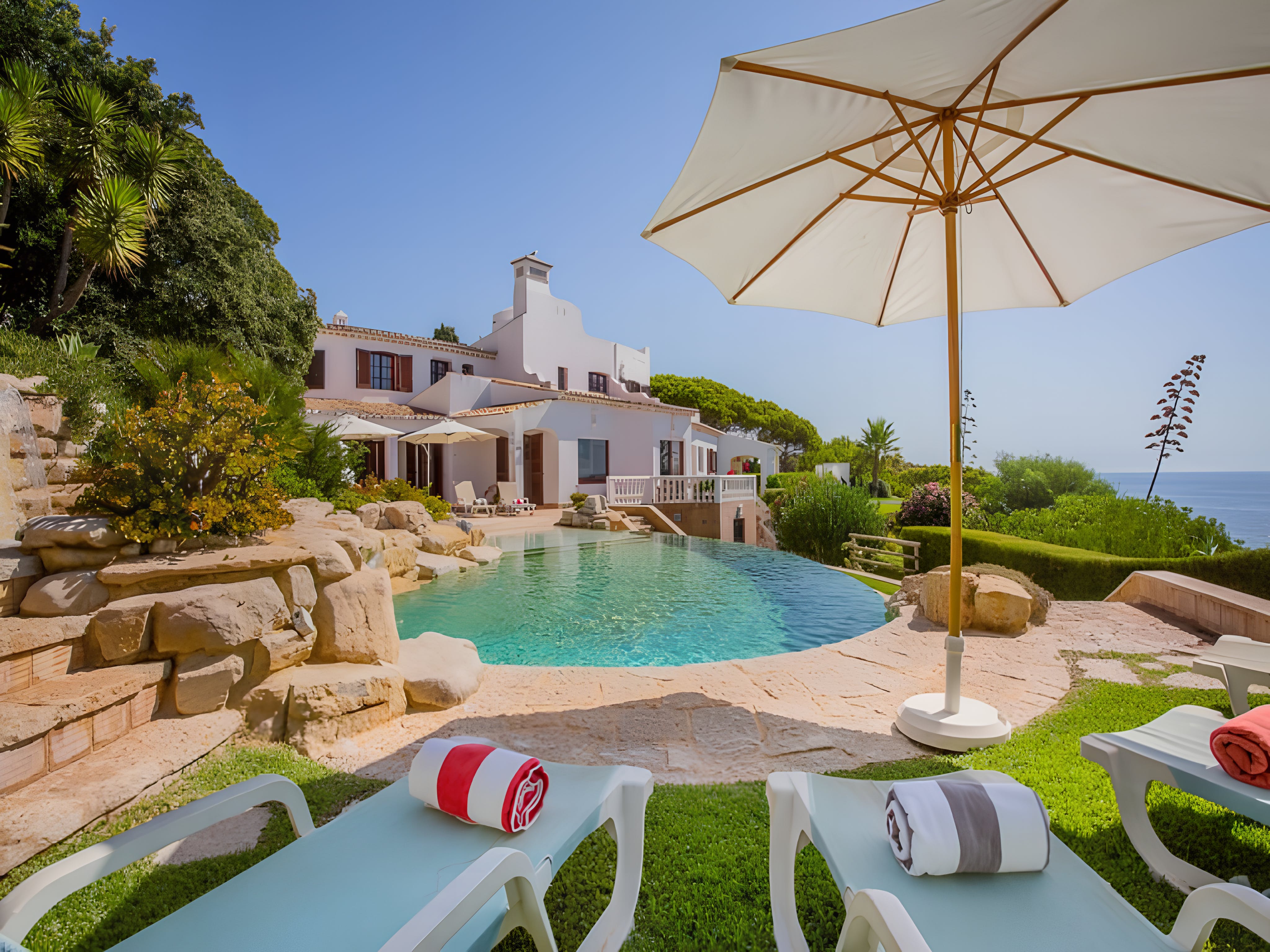 Luxury villas in Albufeira