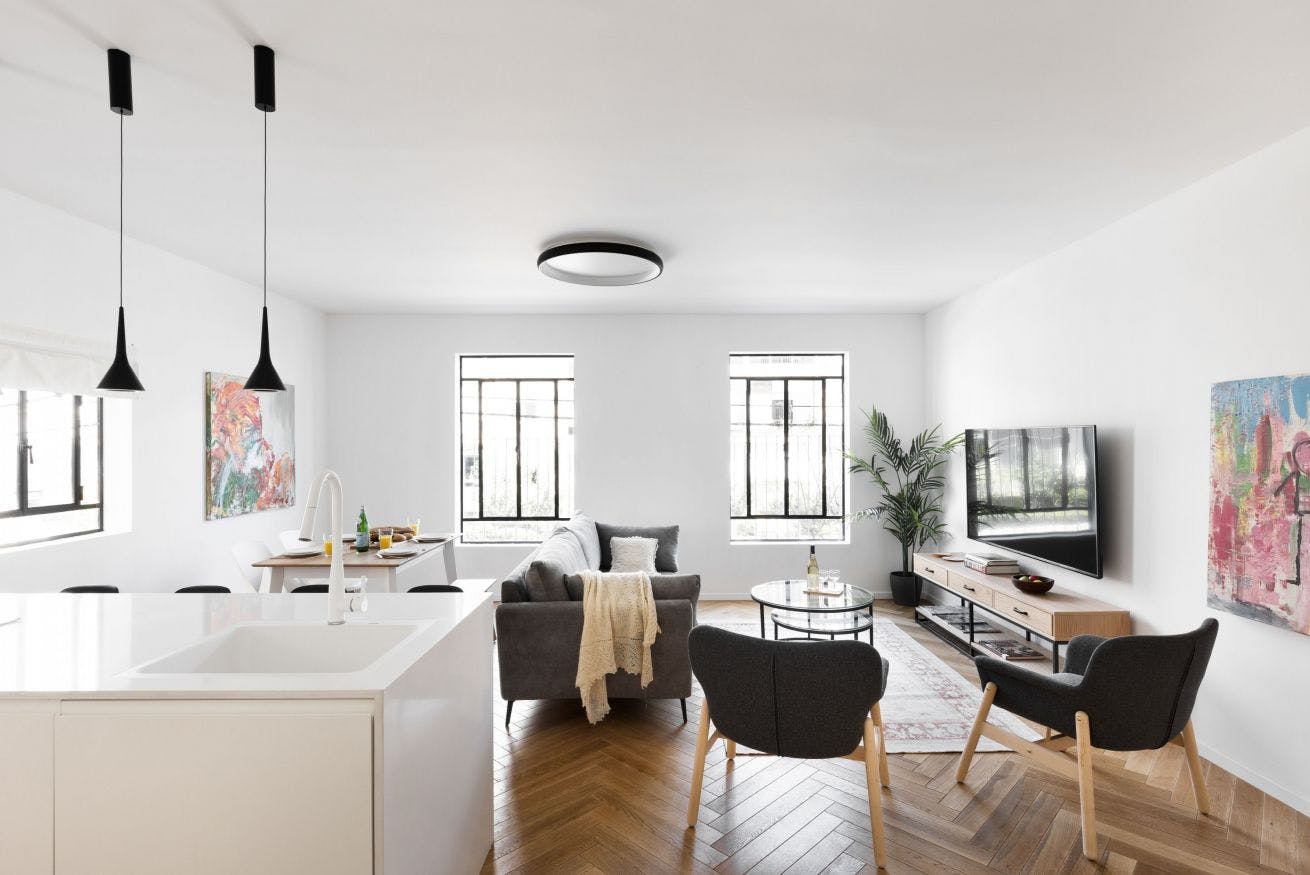 Casa Metzitzim Tel Aviv: Chic 2-Bedroom Apartment Rental with Sea Views in Old North Tel Aviv