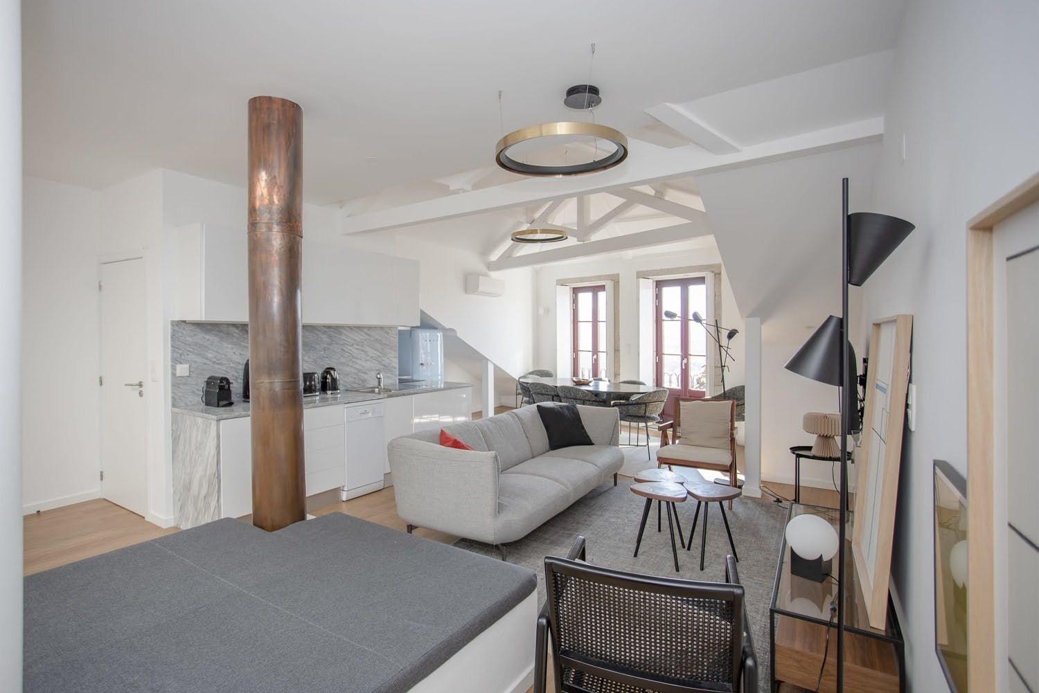 Casa Miradouro Baixa Baixa: Spacious 4-Bedroom Apartment with Seaviews in Porto Baixa