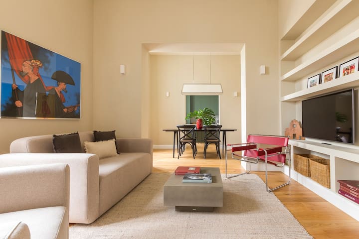 Casa Pitti Arno: Stylish 2-Bedroom Apartment with Air-Con Near Arno River, Pitti Florence