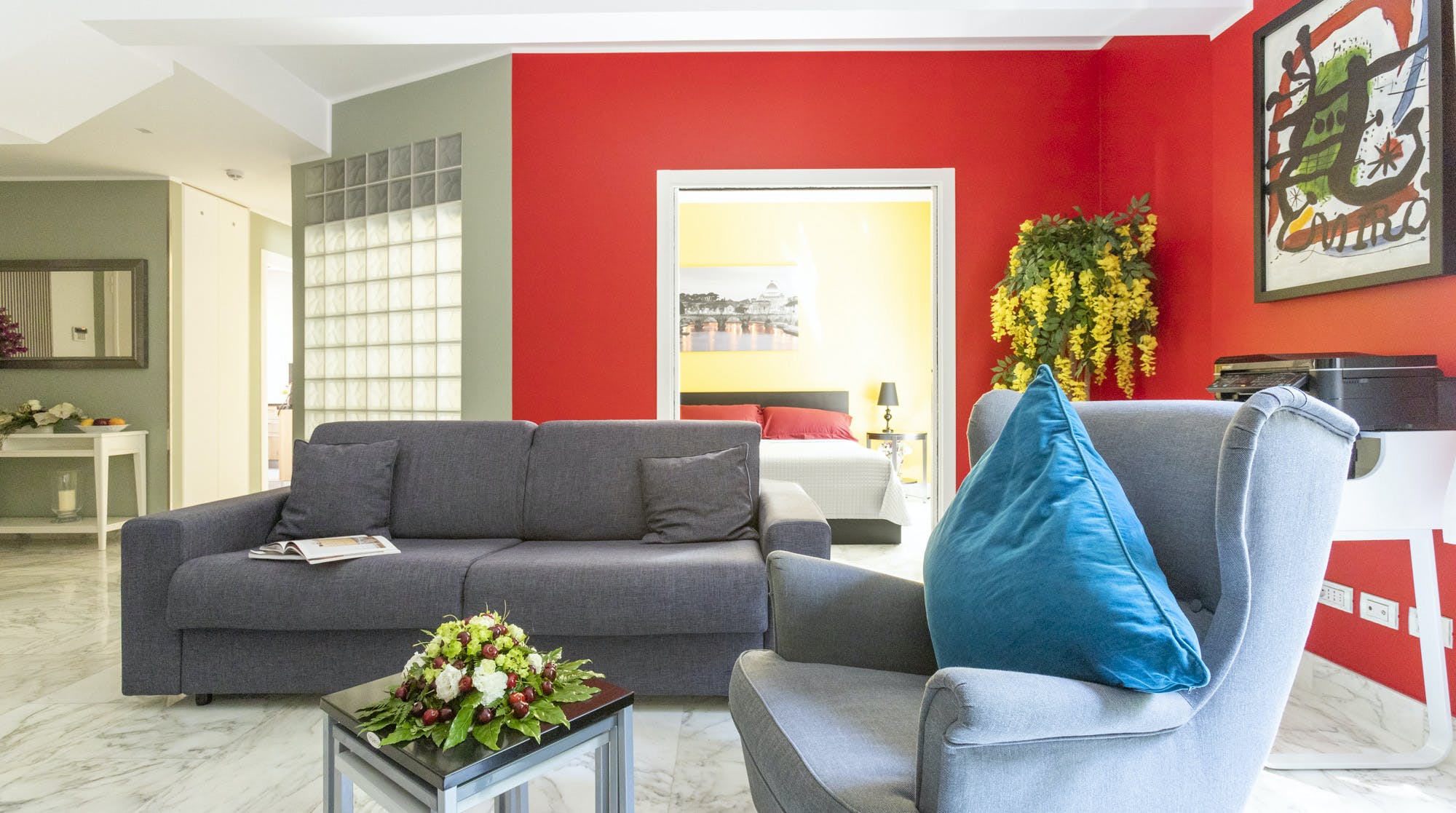 Casa Quirinale Spagna: Spacious 3-Bedroom Apartment with Family-Friendly Features, Rome