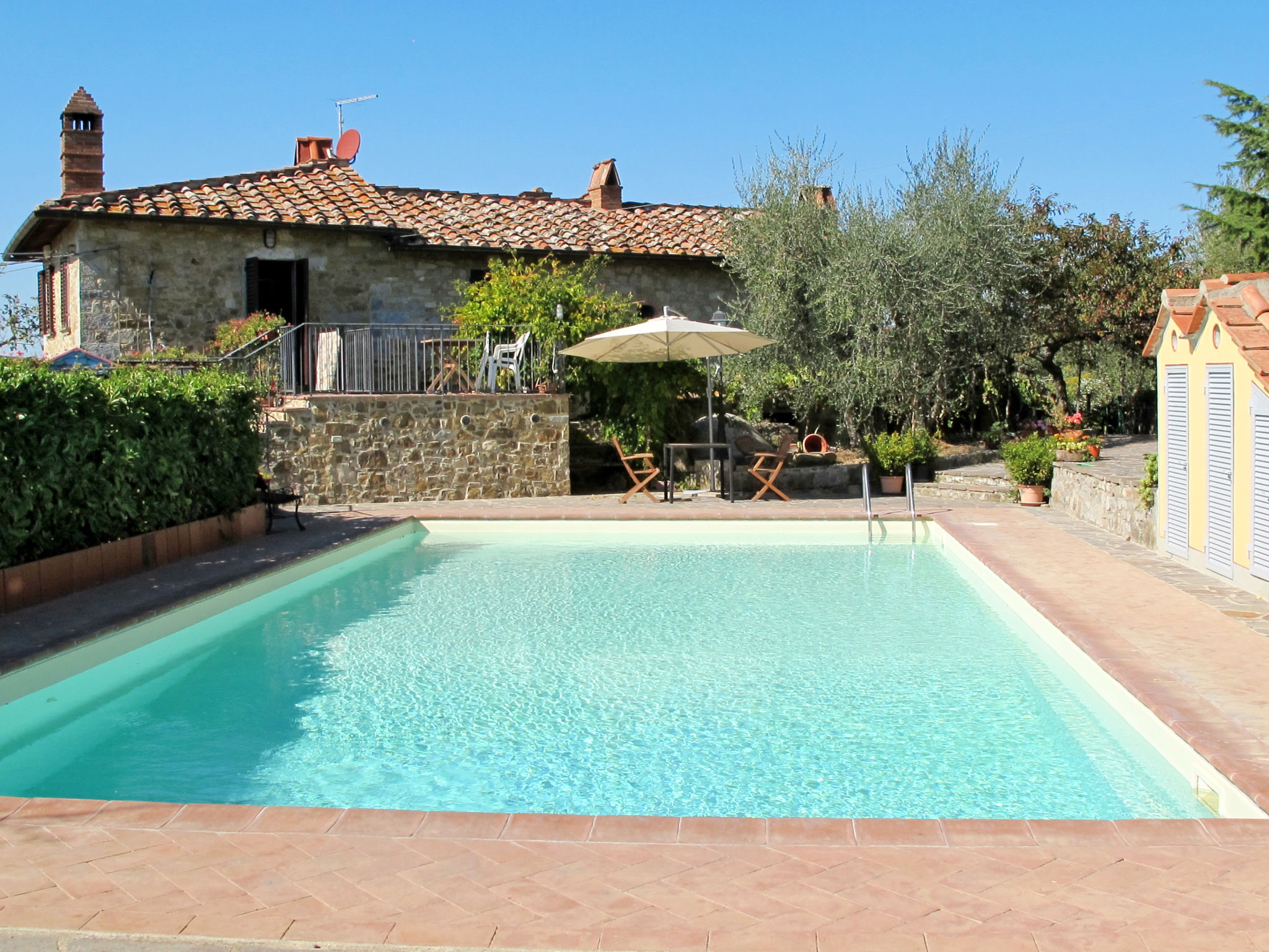 Casa Rietine Gaiole: Spacious 6-Bedroom Family Villa with Private Pool in Tuscany Wine Country