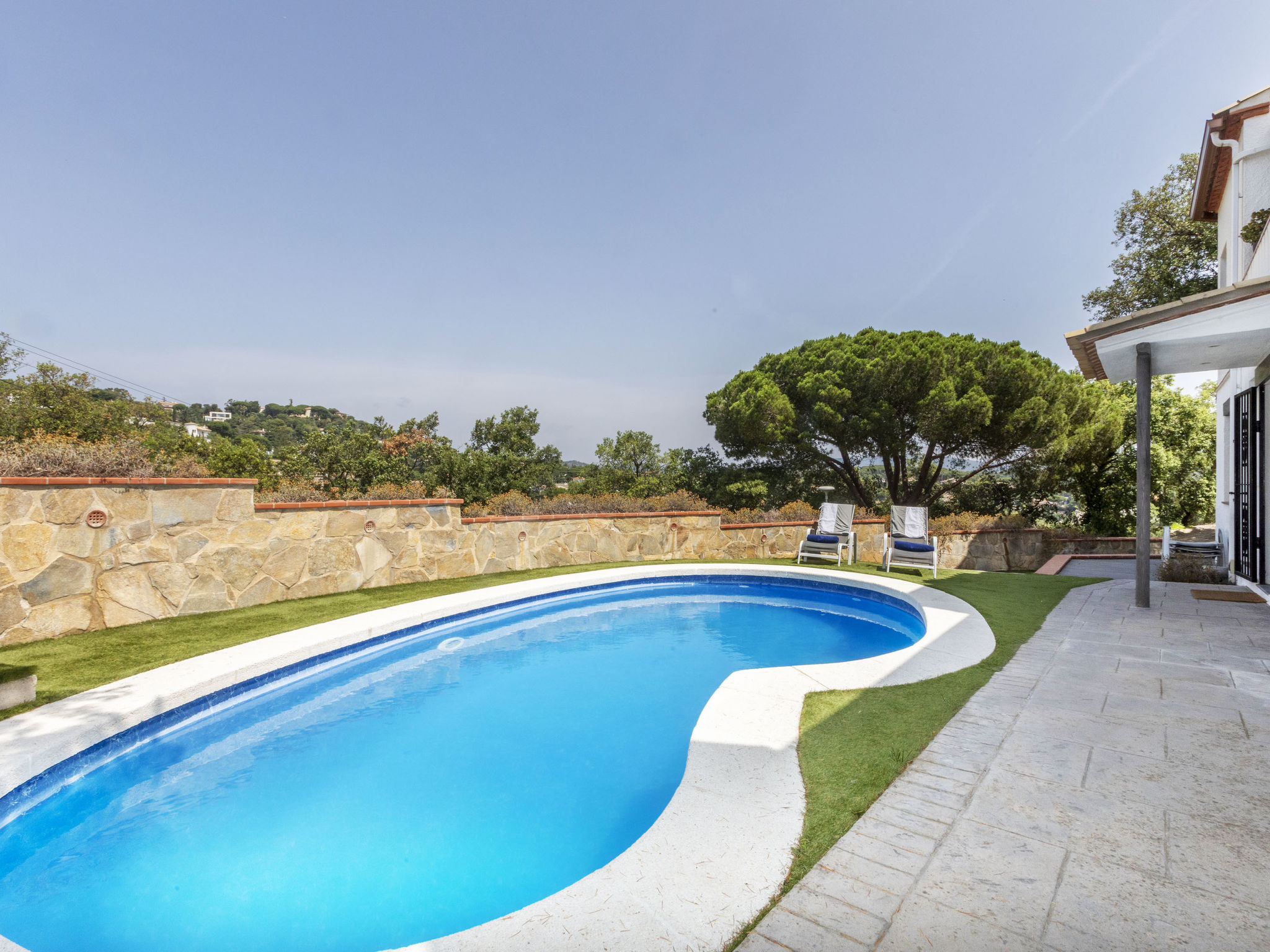 Casa Roca Calonge: Stunning 5-Bedroom Spanish Villa with Private Pool and Mountain Views Costa Brava