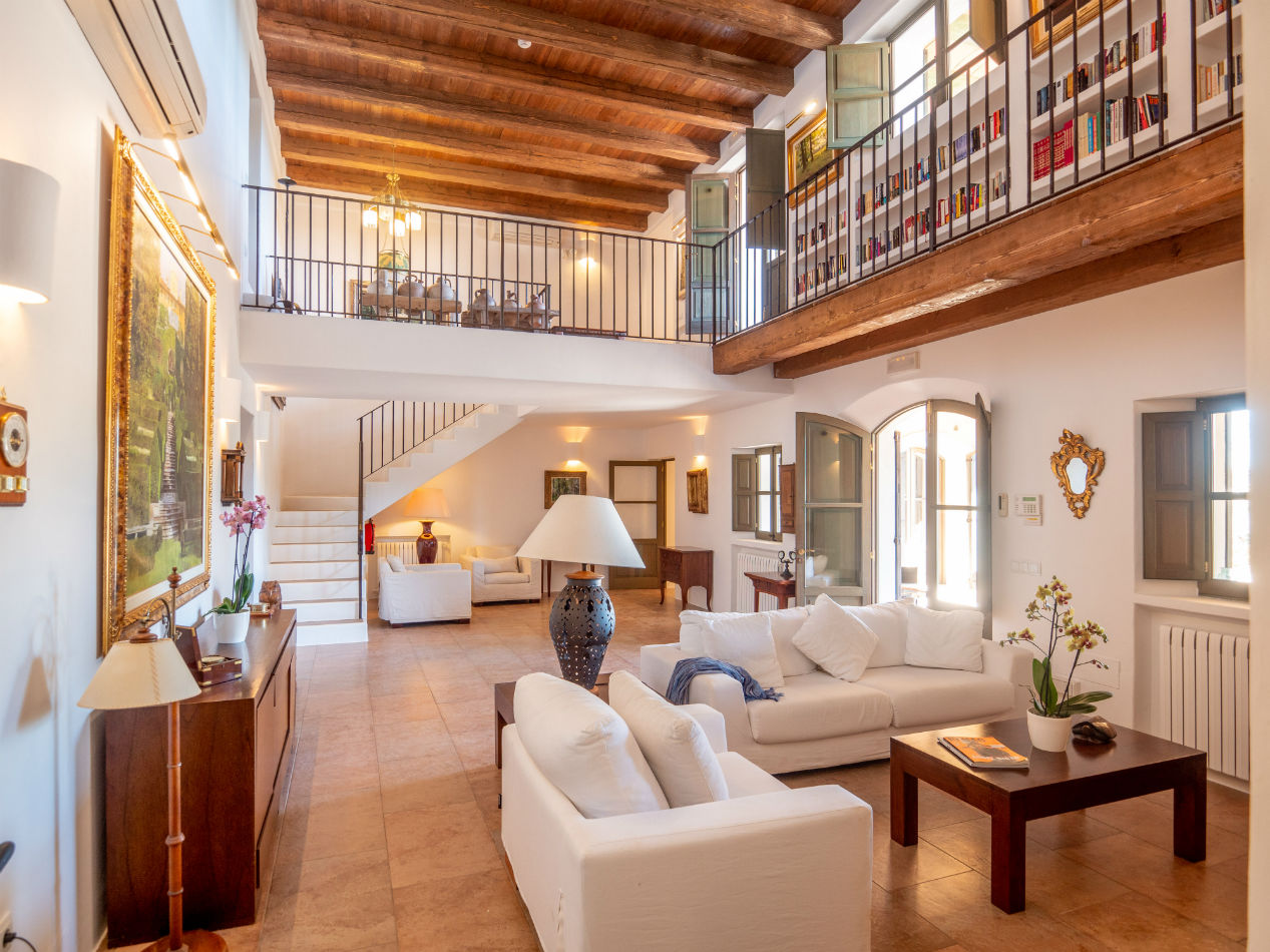 Casa Sabina Eulalia: Luxury 7-Bedroom Apartment with Infinity Pool and Sea Views, North Ibiza