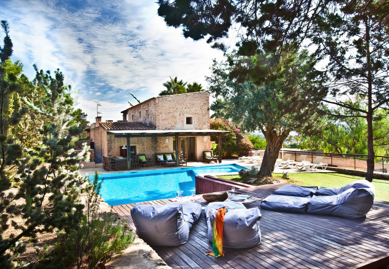 Villa Solano Pinaret Cala Vedella: 6-Bedroom Luxury Apartment with Seaview and Pool, Cala Vedella