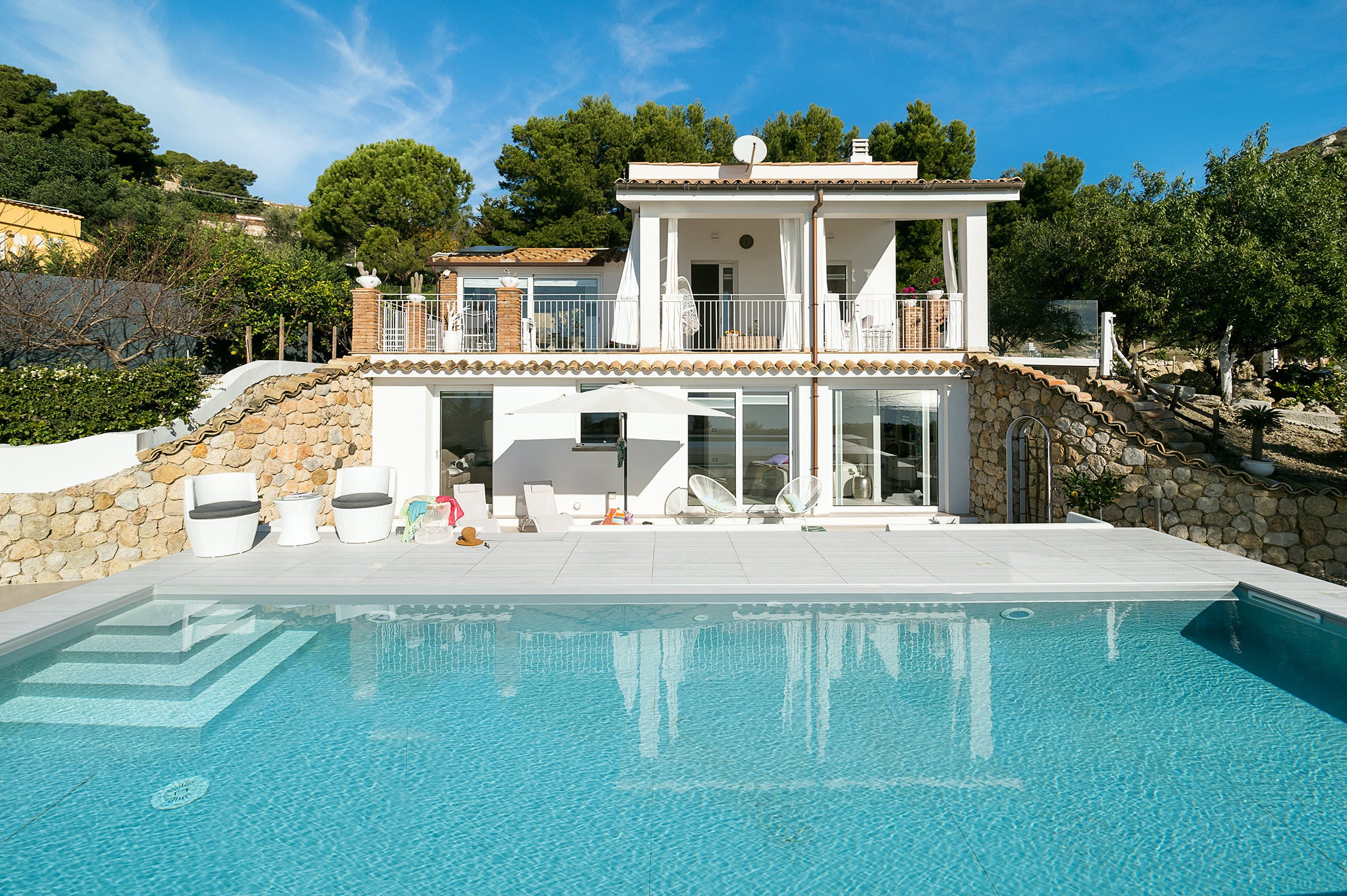 Casa Scirocco Licata: Luxury 3-Bedroom Apartment with Seaview, Sicily