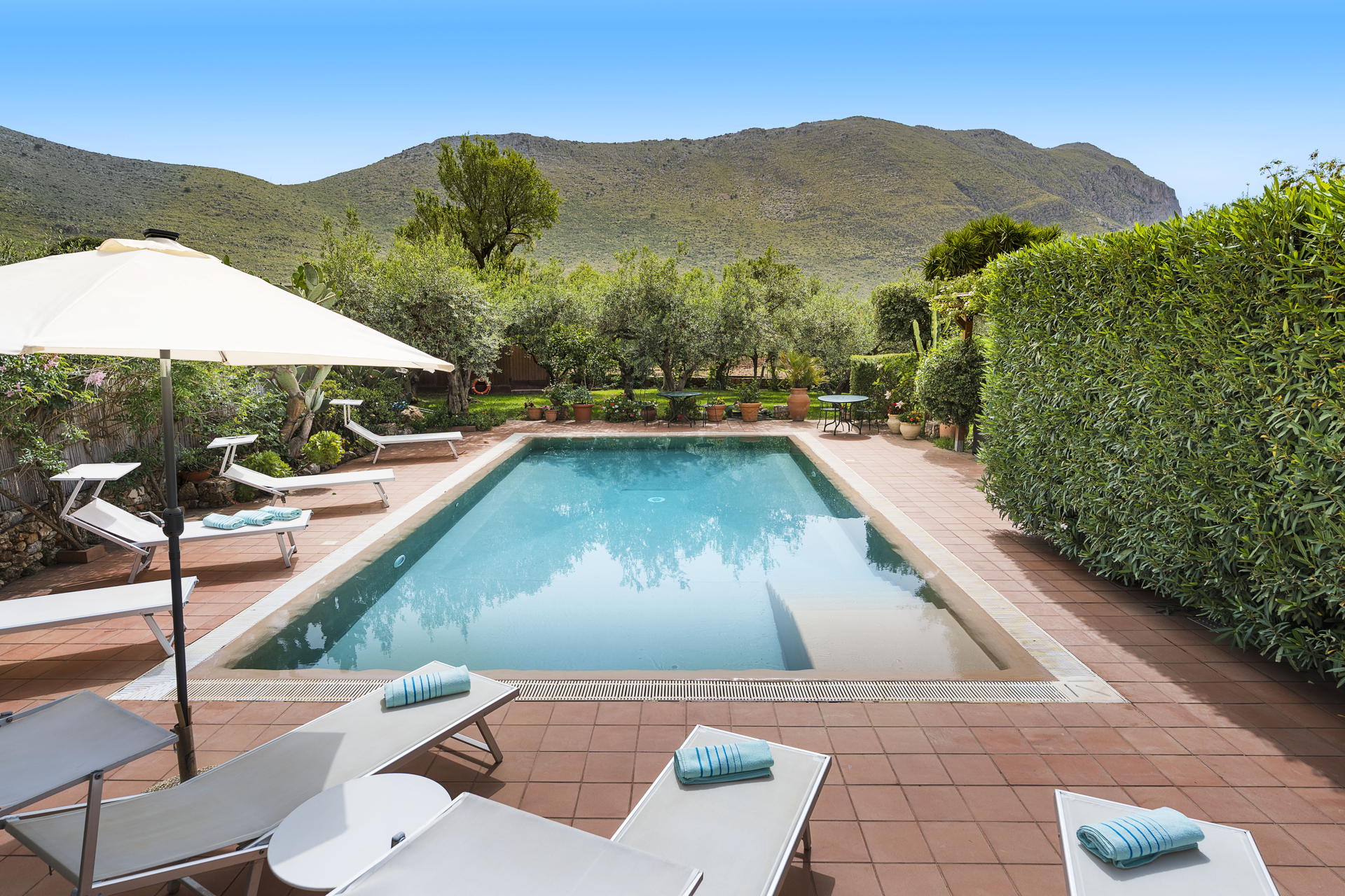 Casa Scirocco Trapani: Charming 3-Bedroom Apartment with Pool, Trapani, Sicily