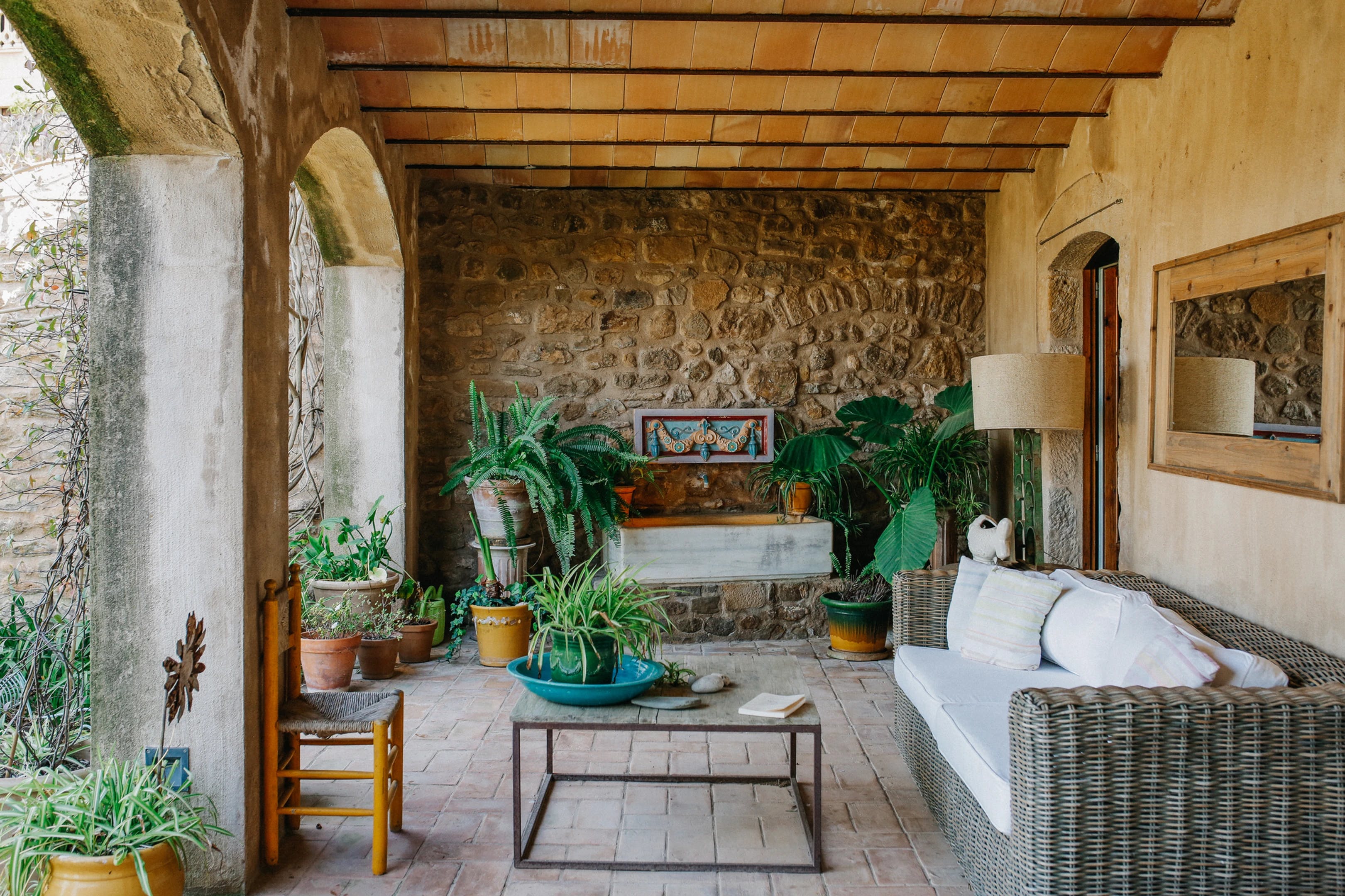 Casa Tramuntana Empordà: Luxury 5-Bedroom Apartment with Family-Friendly Features, Costa Brava