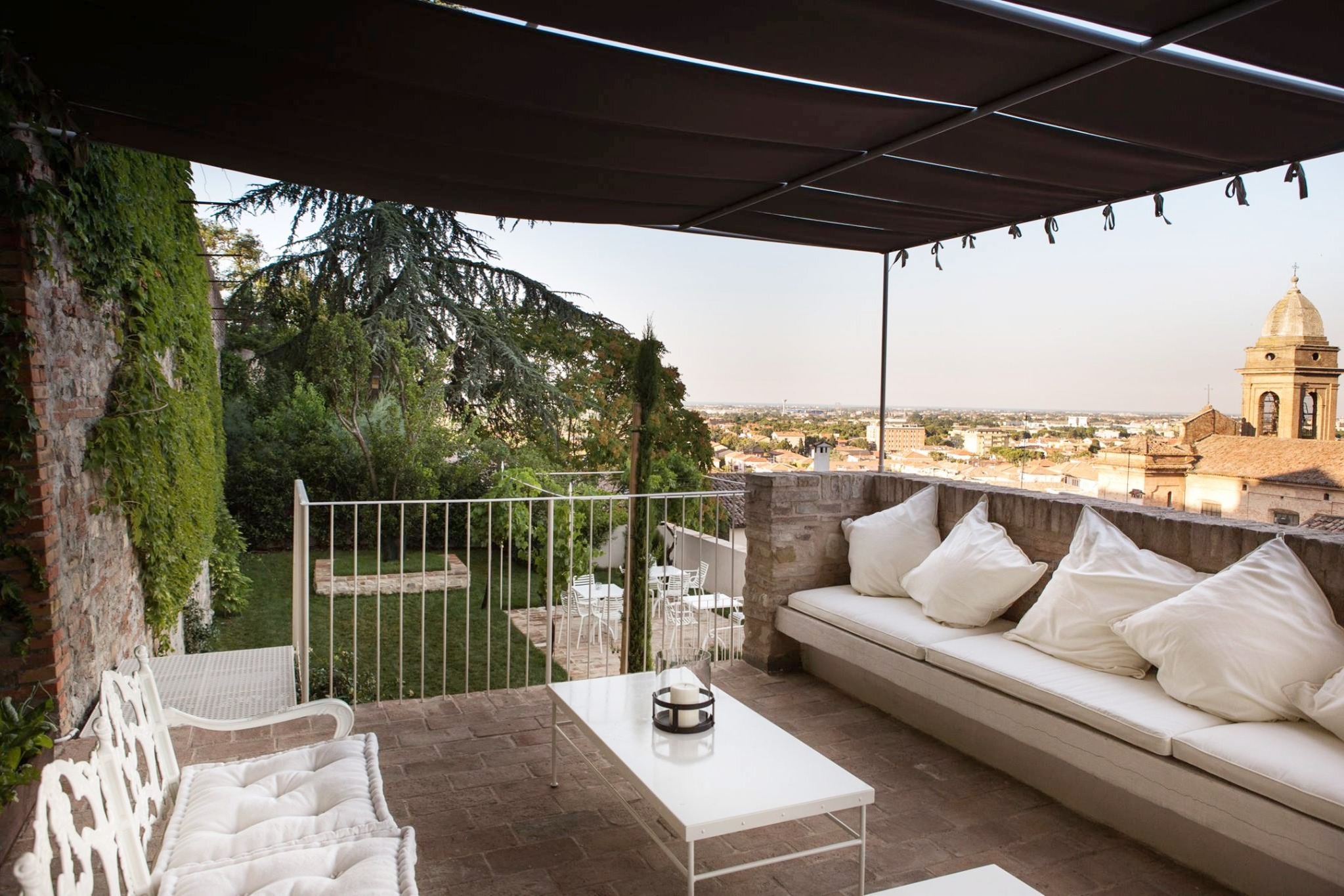 Casa Valmarecchia Rimini: 5-Bedroom Luxury Apartment with Countryside Views, Rimini