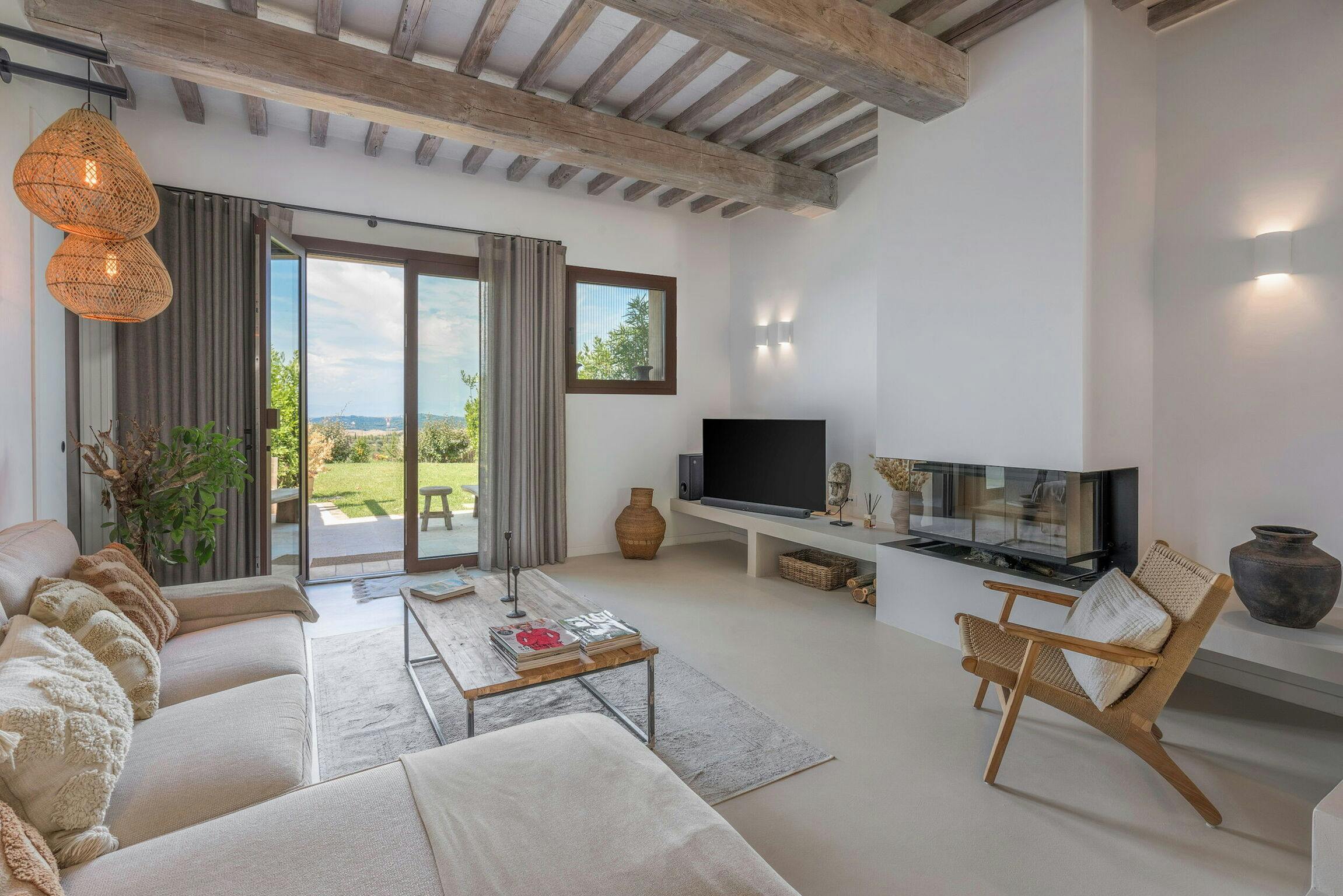 Casa Volpina San Gimignano: Modern 2-Bedroom Apartment with Shared Pool in Tuscany