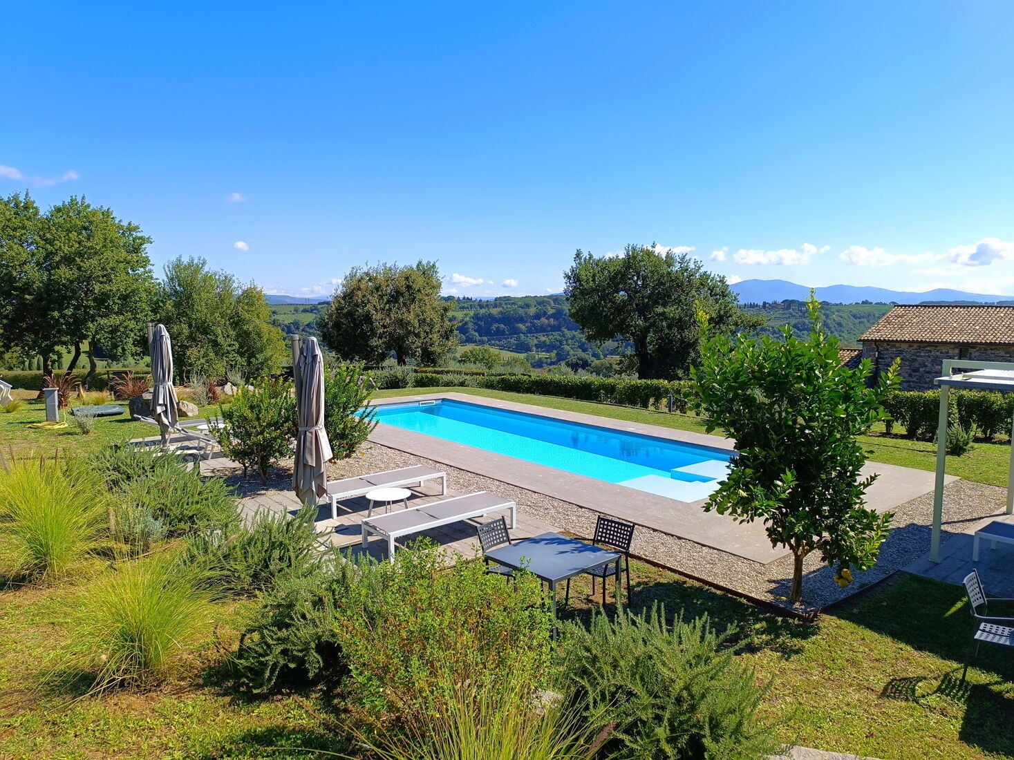 Cascina Nebbia Orvieto: Elegant 3-Bedroom Apartment with Pool, Umbria