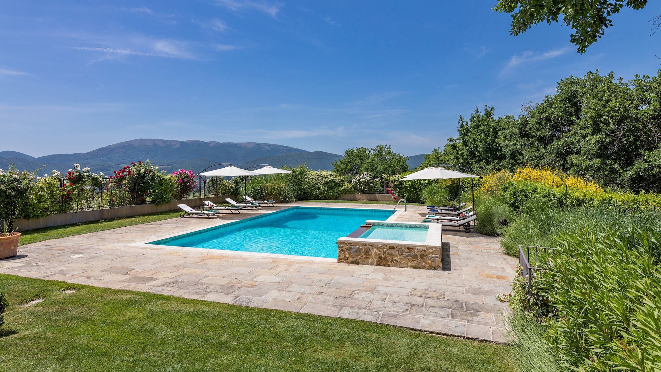 Cascina Oliveto Perugia: Luxury 3-Bedroom Apartment with Sauna and Pool, Umbria