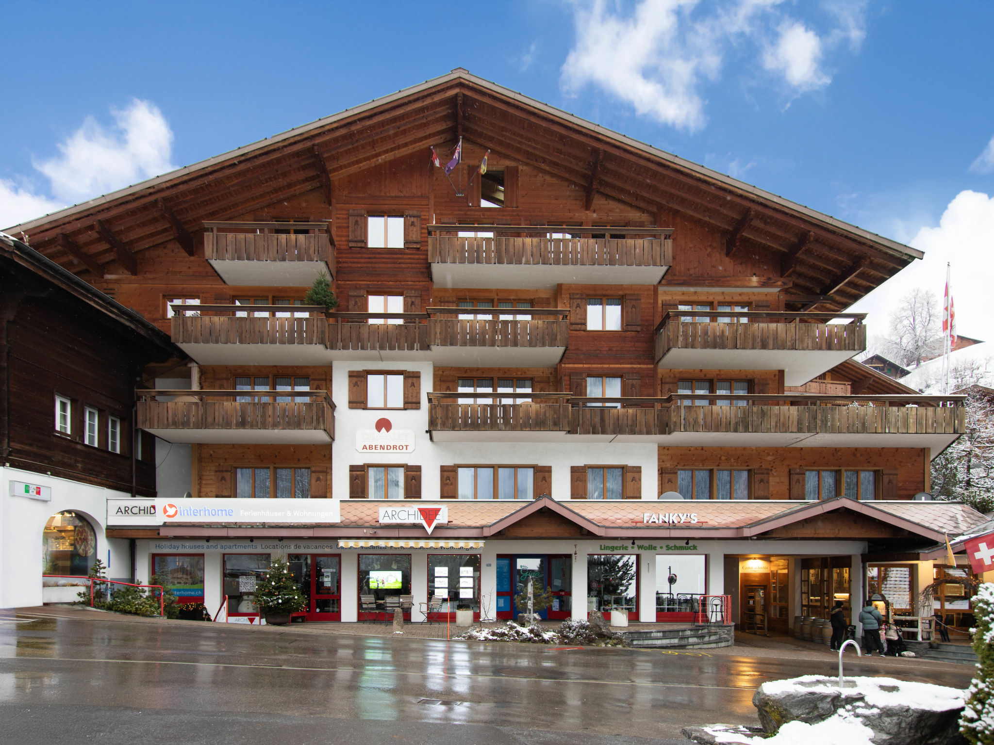 Chalet Burgstatt Grindelwald: Luxury 3-Bedroom Alpine Apartment with Mountain Views and Ski Access in Grindelwald Switzerland