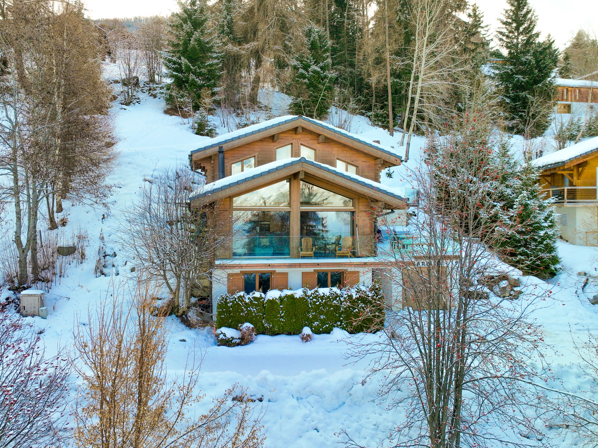 Chalet Djettes Nendaz: Elegant 4-Bedroom Alpine Retreat with Hot Tub and Mountain Views in Swiss Valais