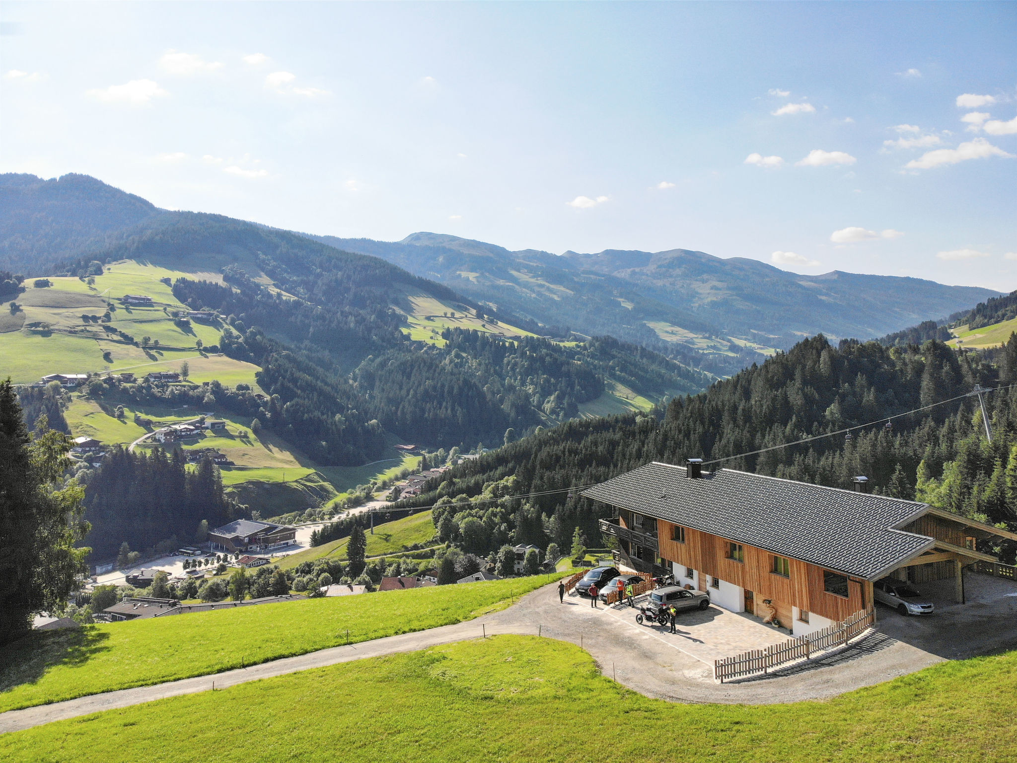 Chalet Drachental Auffach: Premium 5-Bedroom Alpine Retreat with Mountain Views near SkiJuwel Slopes