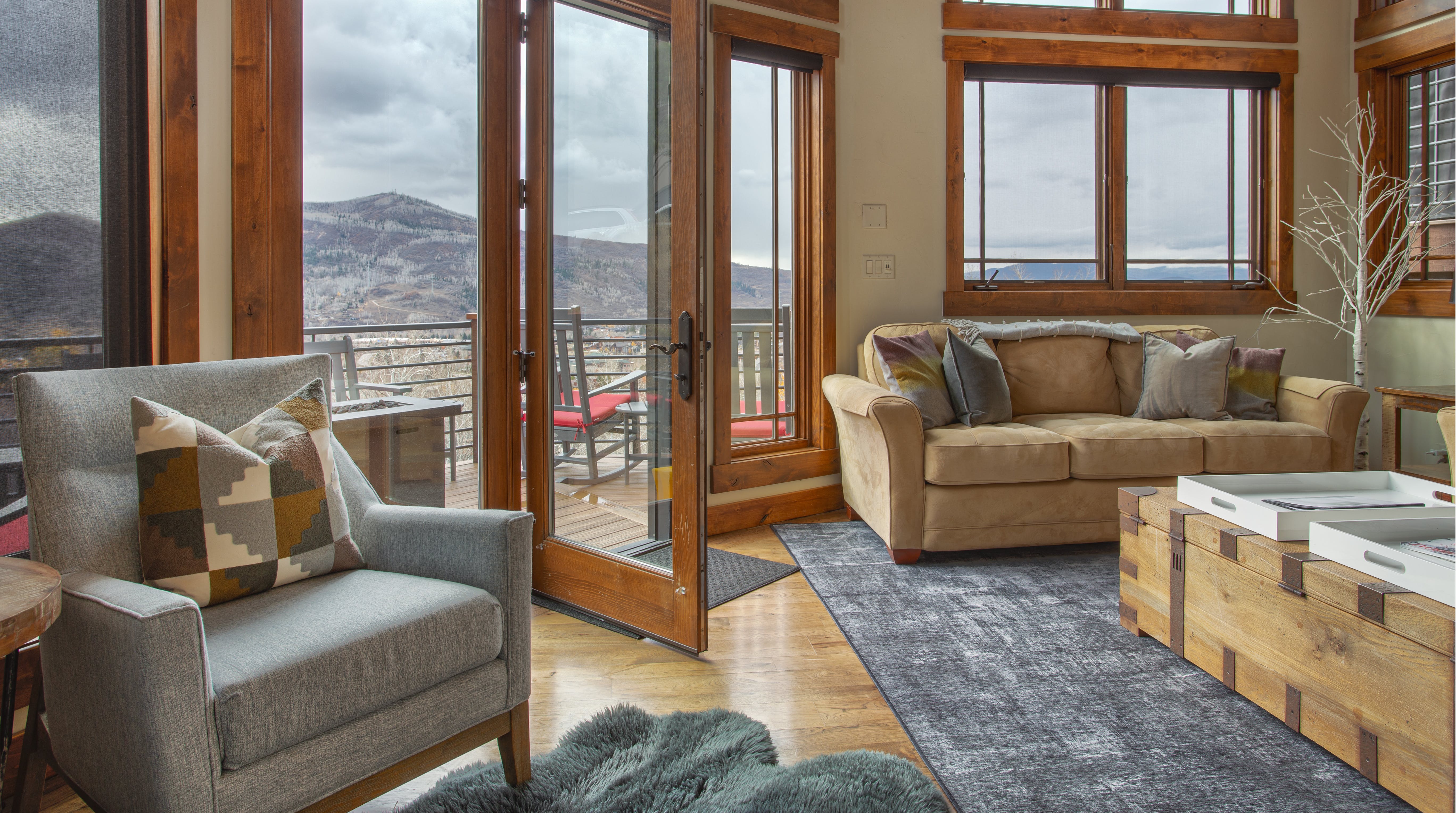 Chalet Emerald Steamboat: Spacious 4-Bedroom Ski Chalet with Hot Tub, Steamboat Springs