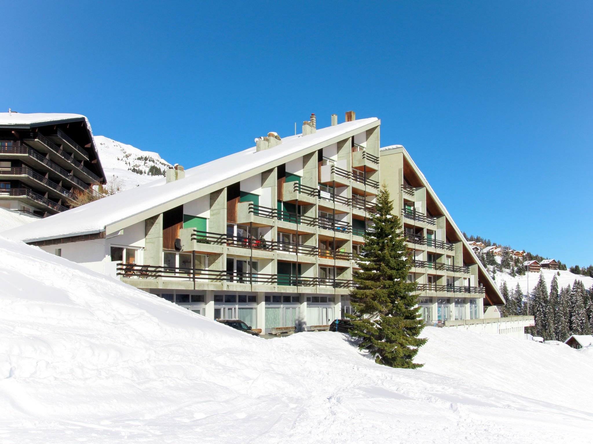 Chalet Foehn Crosets Les Crosets: Premium 4-Bedroom Alpine Apartment with Sauna and Mountain Views in Swiss Portes du Soleil Resort