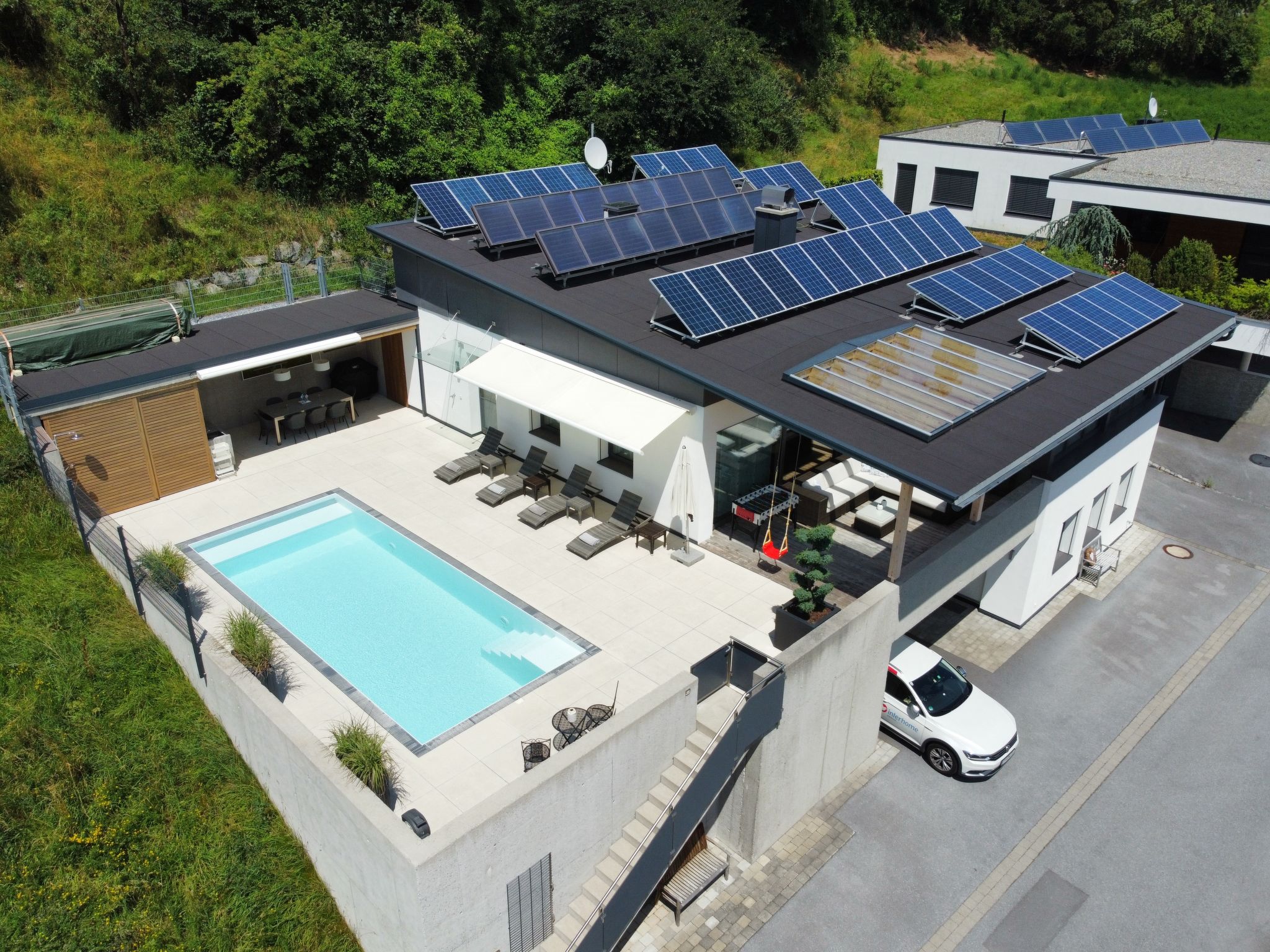 Chalet Föhn Landeck: Stunning Modern Alpine Chalet with Mountain Views and Pool Access in the Heart of Austria