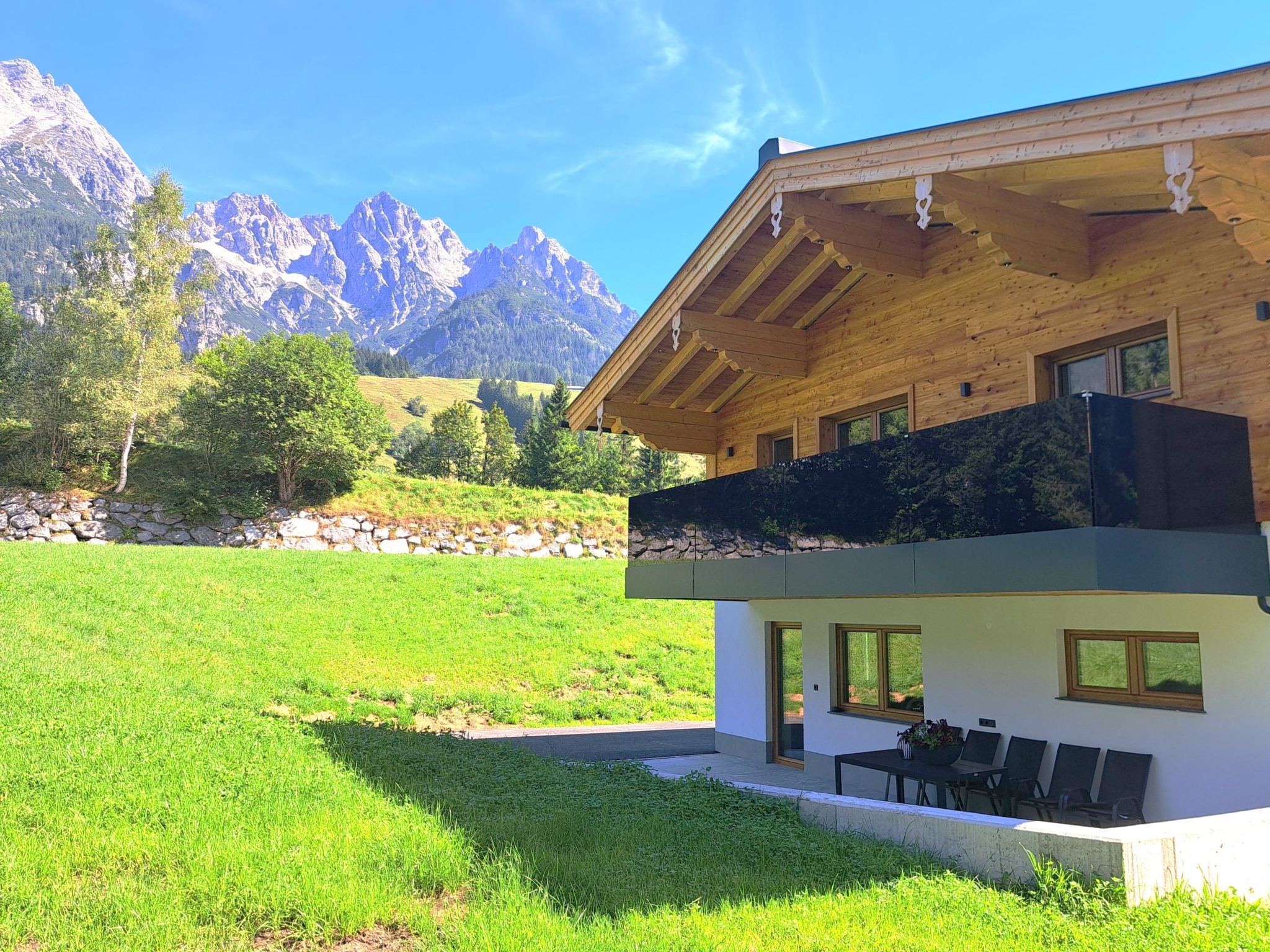Chalet Fohn Leogang: Modern 3-Bedroom Mountain Retreat with Stunning Alpine Views in Austrian Ski Resort
