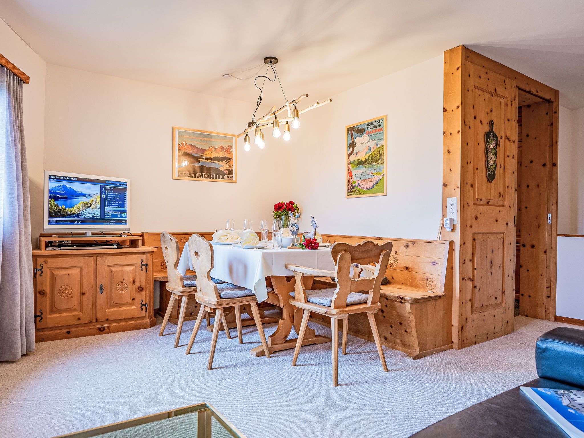 Chalet Furtschellas Sils Sils Maria: Stunning 2-Bedroom Mountain Retreat with Panoramic Alpine Views in the Swiss Engadin Valley