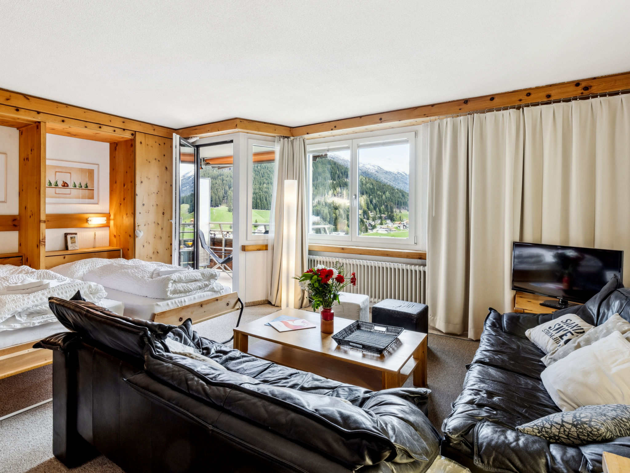 Chalet Gotschna Davos: Modern 1-Bedroom Mountain Apartment with Ski Access and Alpine Views in Central Davos