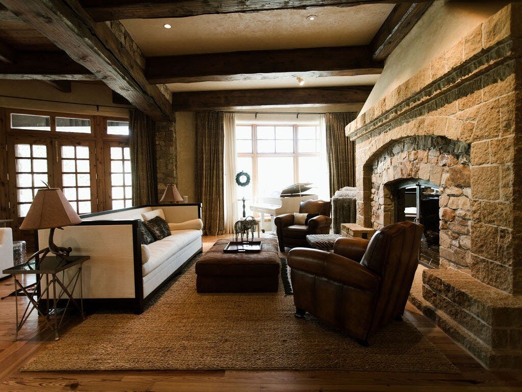 Chalet Maroon Snowmass: Spacious 8-Bedroom Luxury Apartment with Ski Access, Snowmass