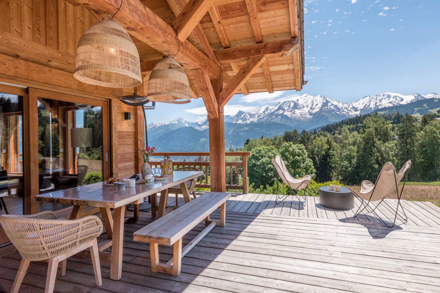 Chalet Mont Joly Megève: Luxury 5-Bedroom Chalet with Sauna and Pool, Megève