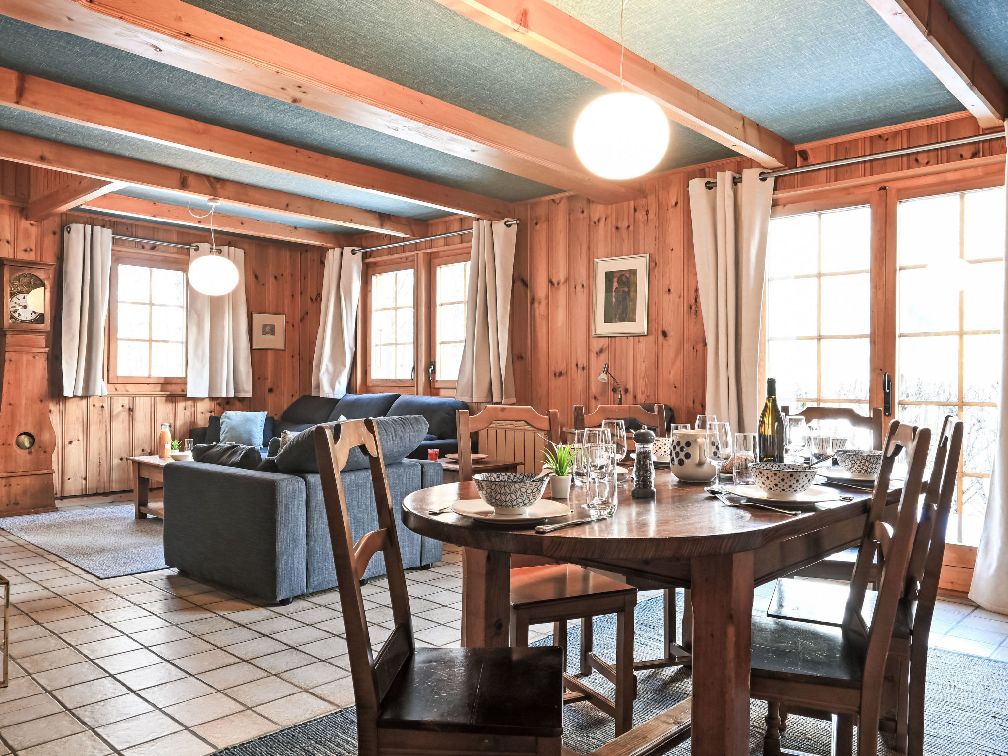 Chalet Muveran Ovronnaz: Spacious 3-Bedroom Mountain Chalet with Stunning Alpine Views and Modern Amenities in Swiss Alps