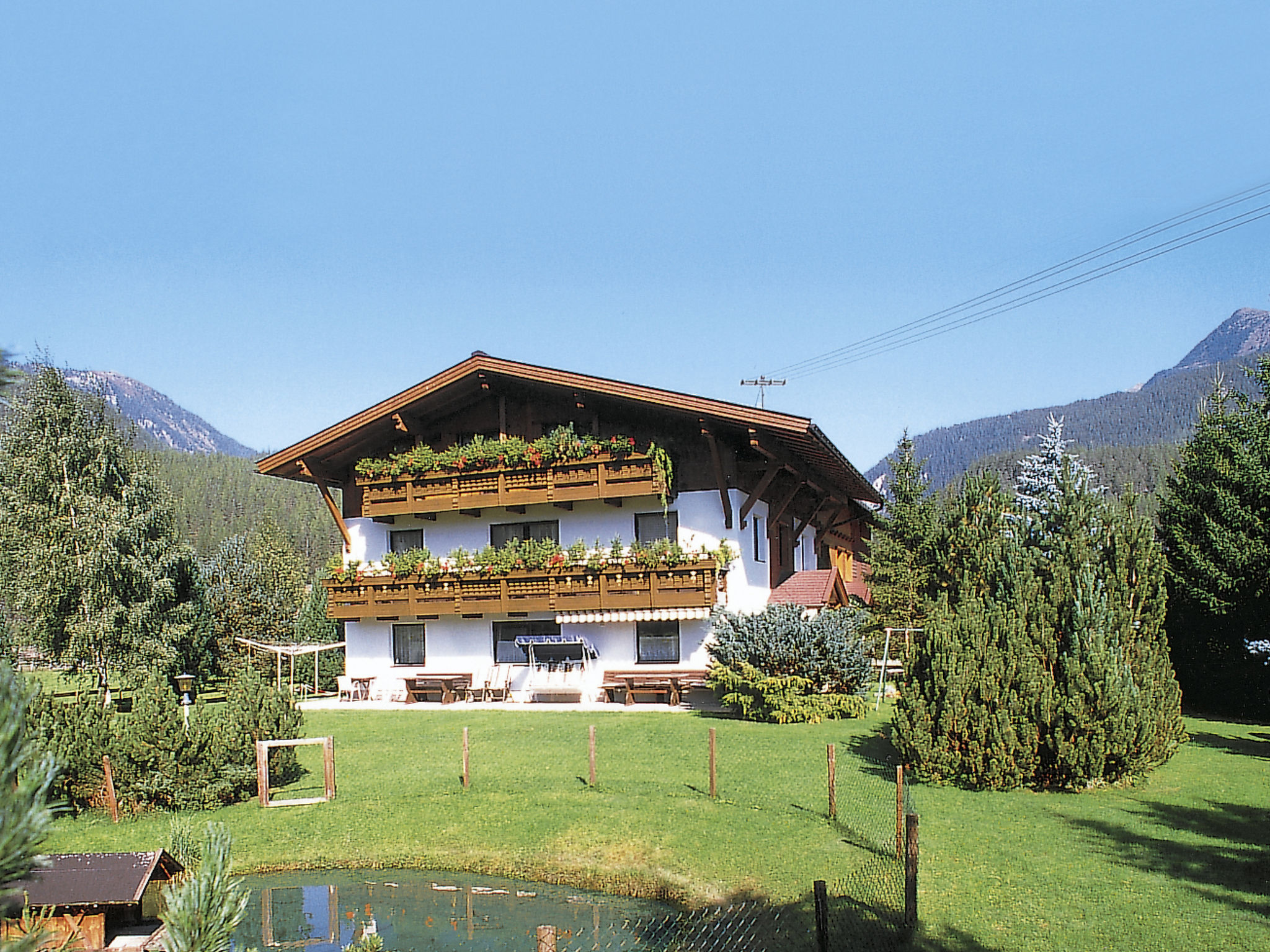 Chalet Ötztal Längenfeld: Spacious 5-Bedroom Mountain Chalet with Stunning Alpine Views and Private Garden in Austrian Tyrol