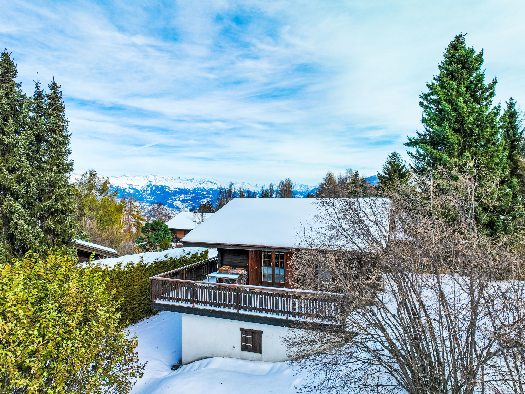 Chalet Rosablanche Nendaz: Charming 3-Bedroom Mountain Chalet with Fireplace and Stunning Alpine Views near Les 4 Vallées