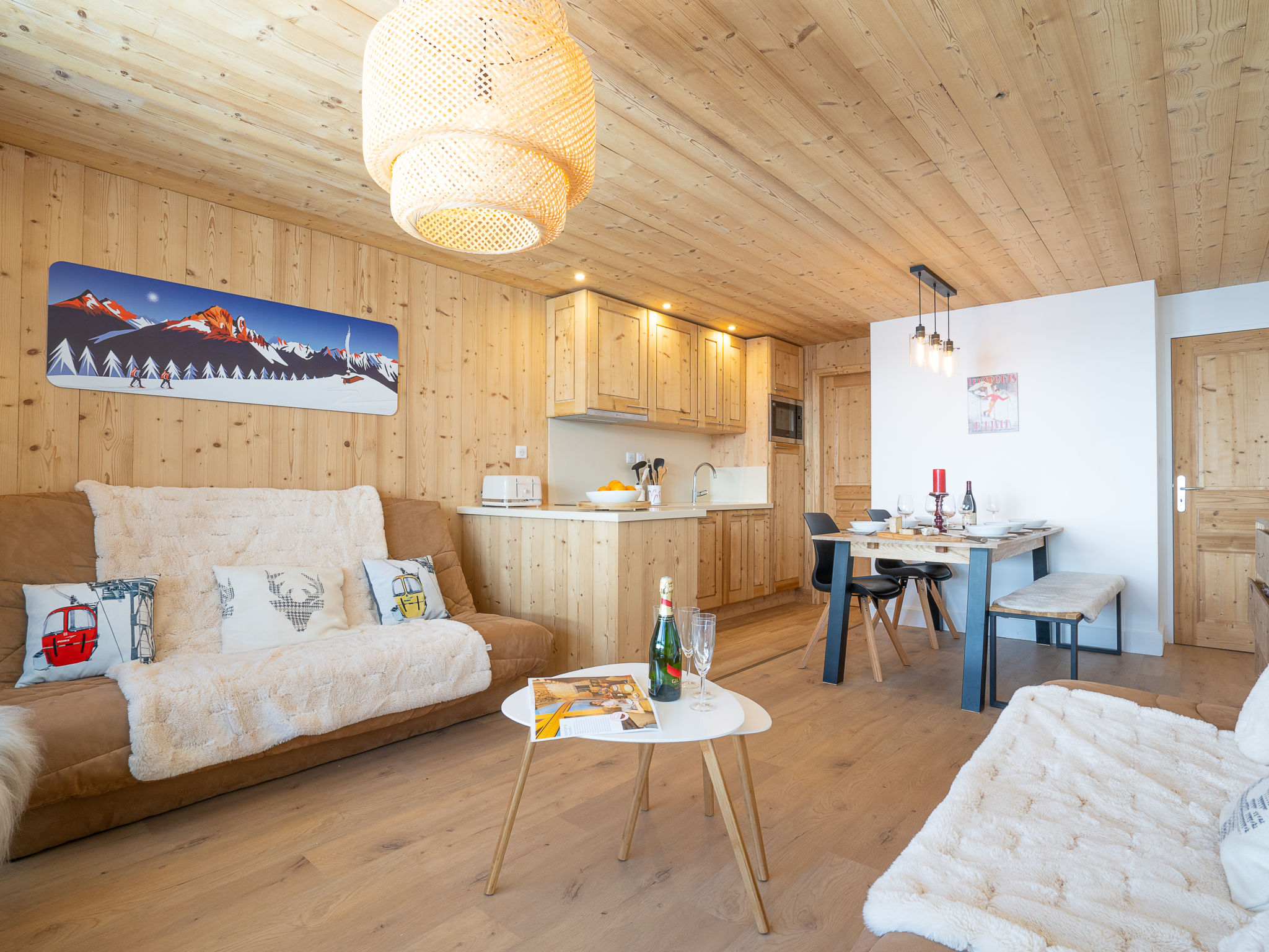 Chalet Rosolin Tignes: Stunning 2-Bedroom Apartment with Mountain Views and Ski Access in Val Claret