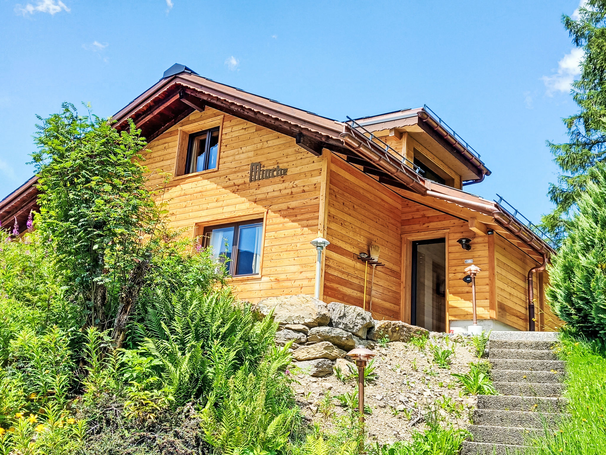 Chalet Stutzweidli Wengen: Rustic 3-Bedroom Mountain Chalet with Fireplace and Panoramic Alpine Views in Swiss Bernese Oberland