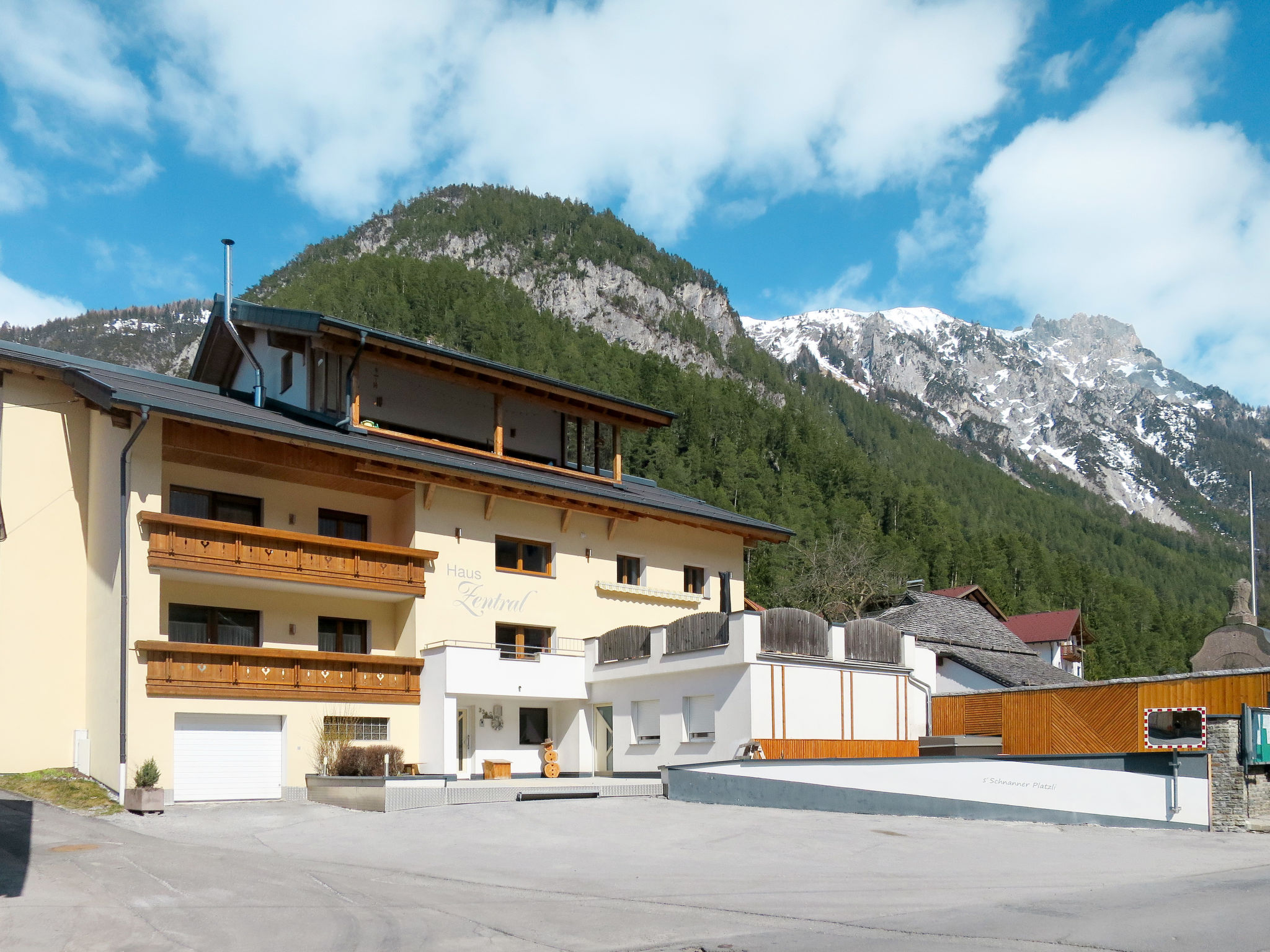 Chalet Verwalltal Pettneu: Spacious 5-Bedroom Alpine Retreat Near St Anton Ski Resort with Mountain Views